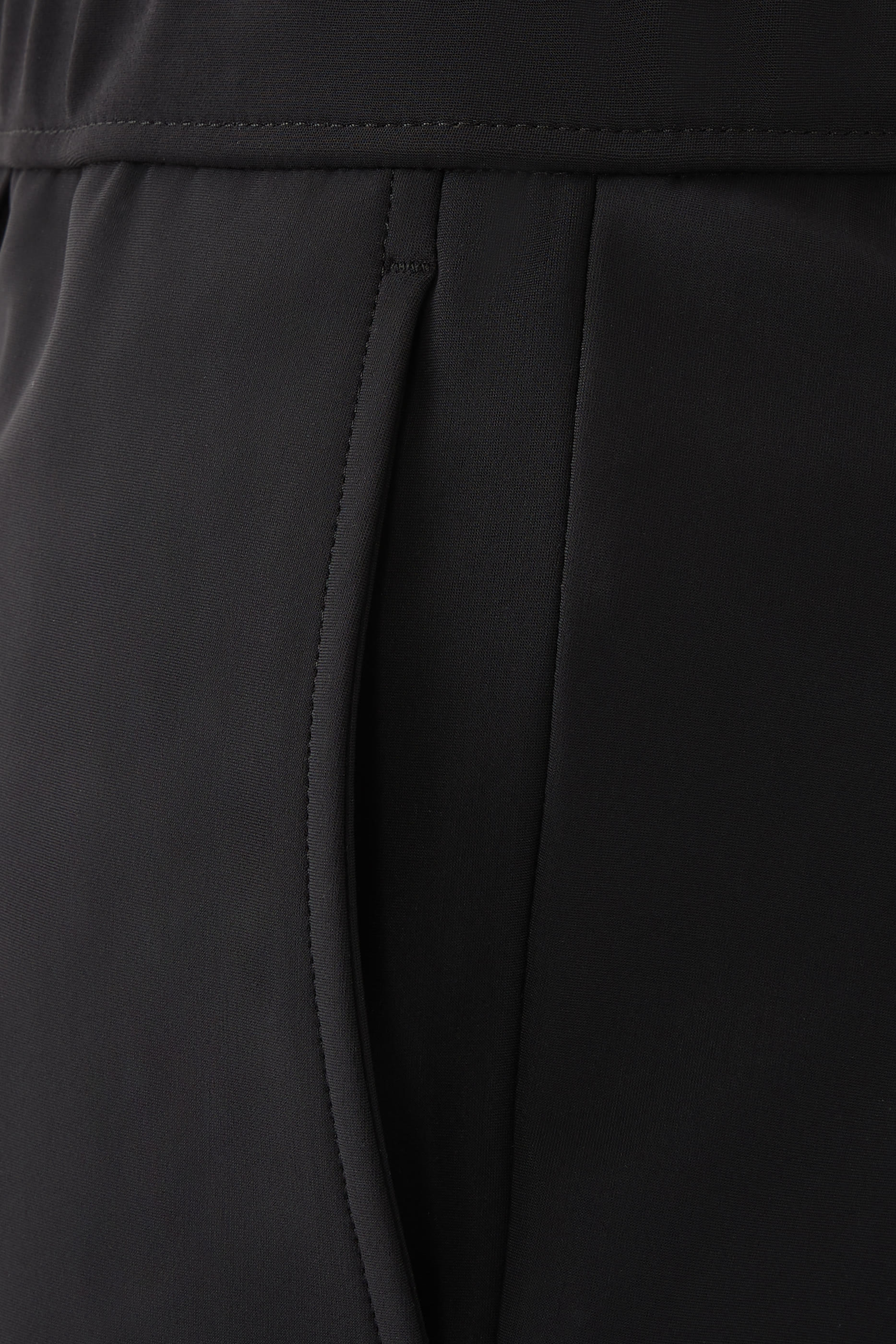 بنطال كيرتس برباط تضييق