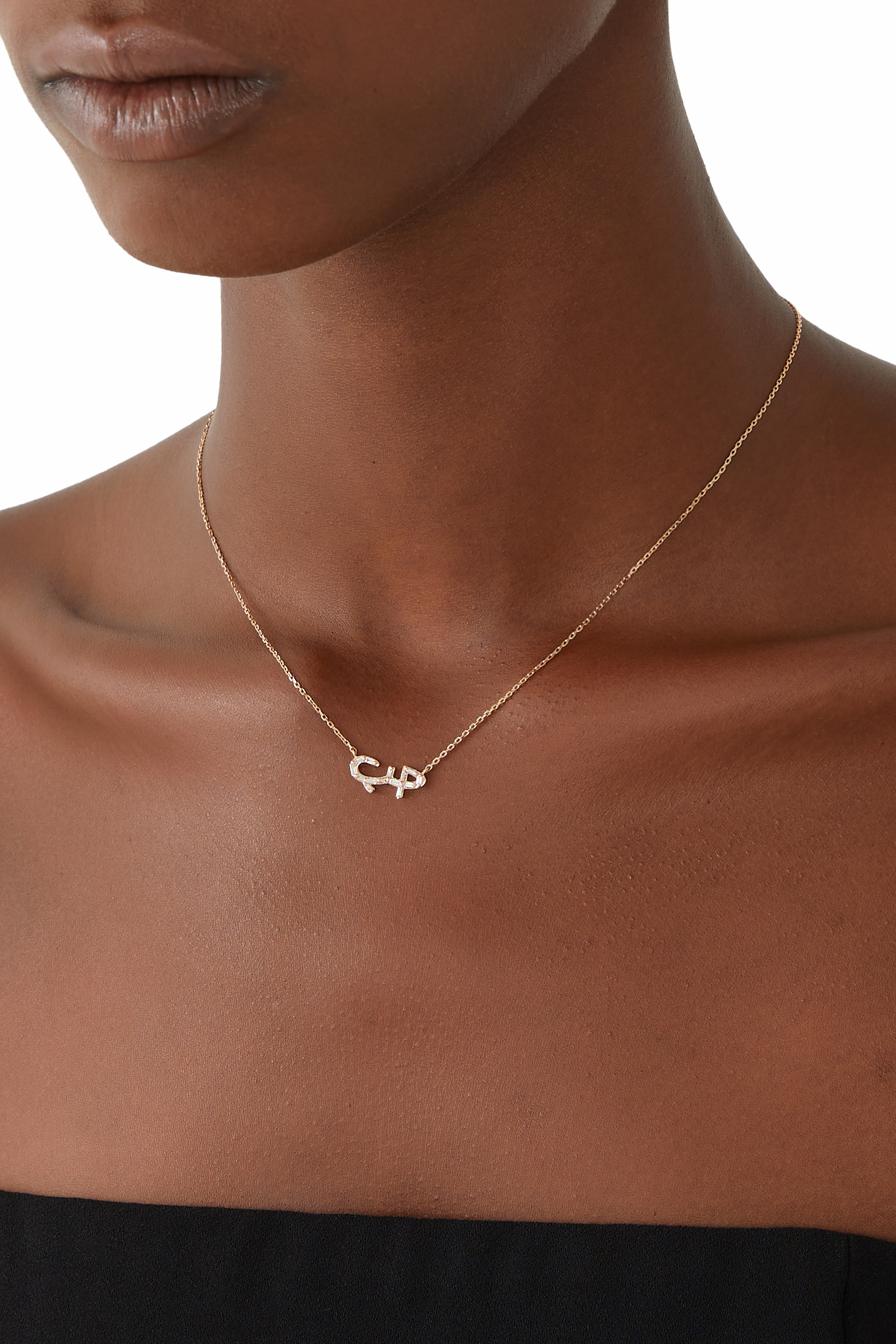 قلادة بدلاية بكلمة حب مرصعة بالماس، ذهب وردي عيار 18