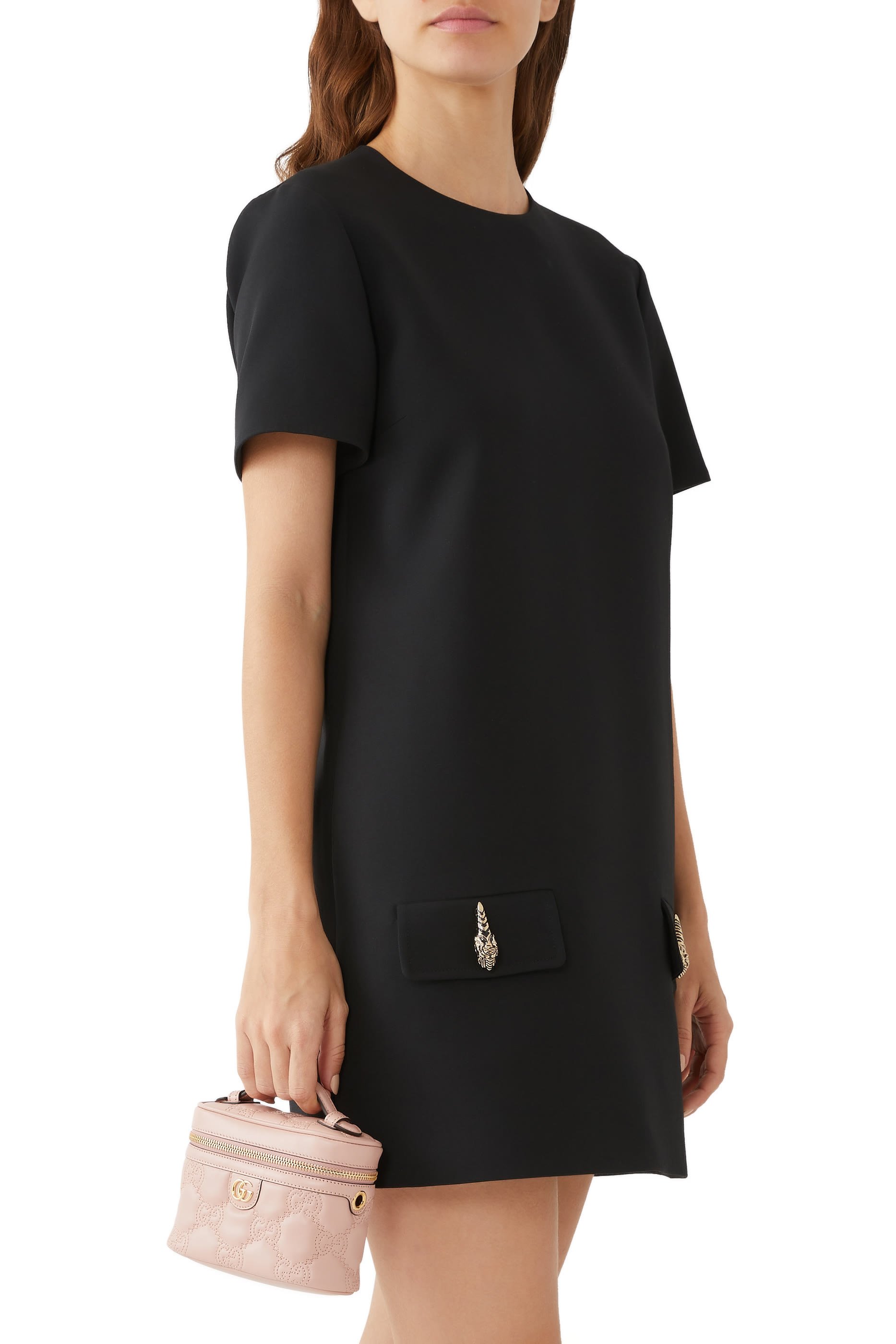 حقيبة صغيرة مبطنة بنقشة حرفي شعار الماركة ويد علوية