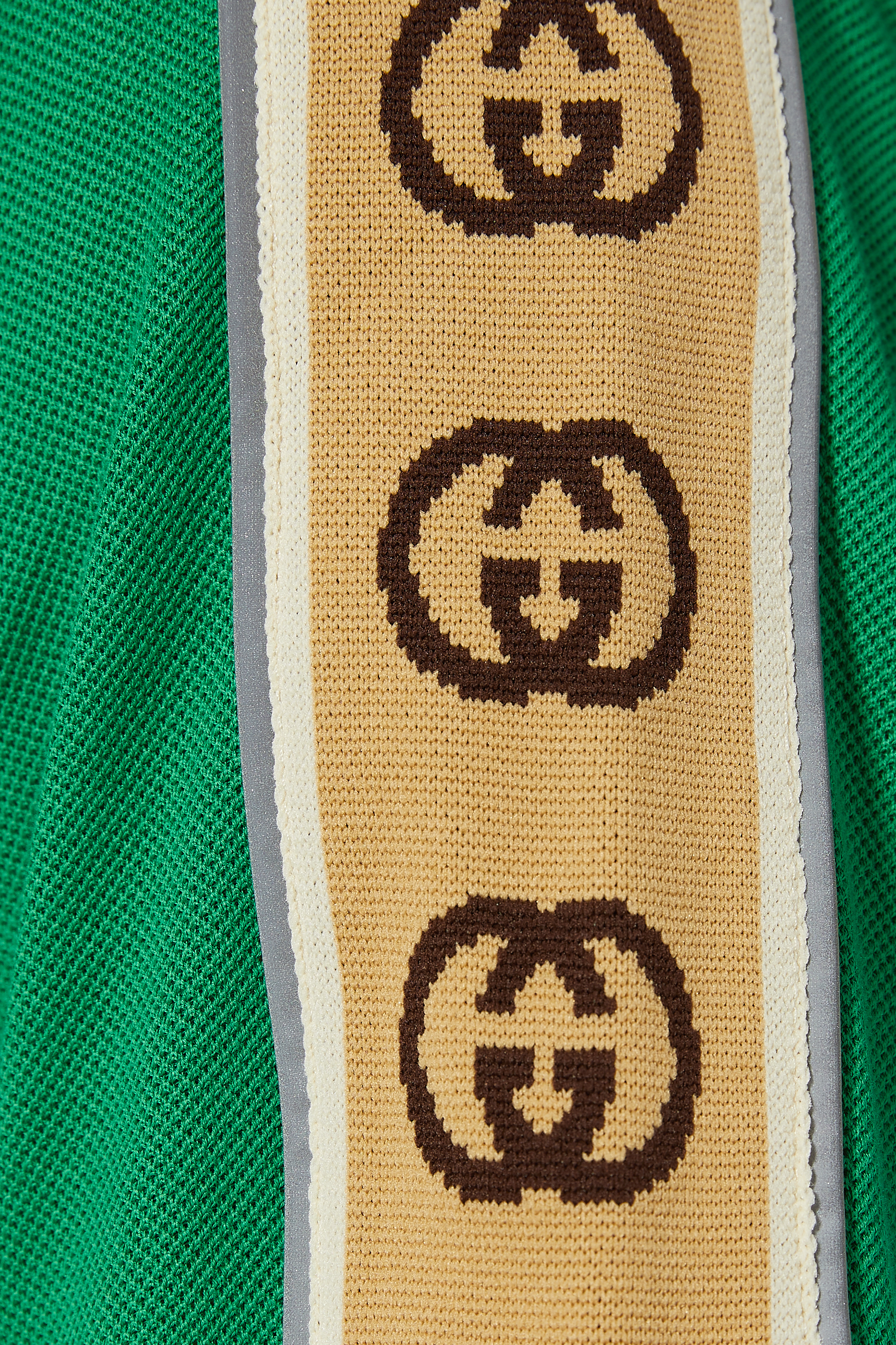 تي شيرت بولو بشريط بنقشة حرفي GG متداخلين