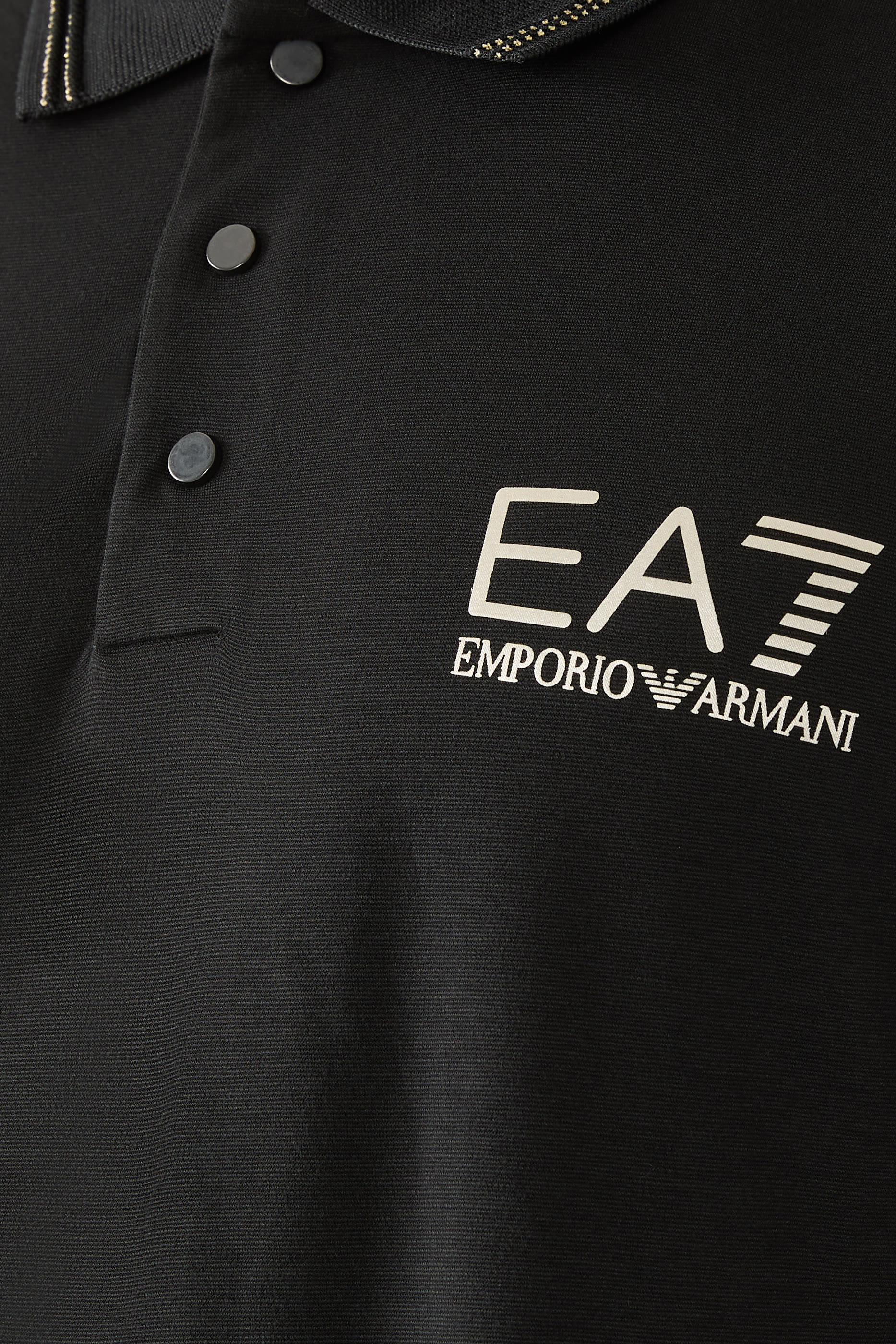 قميص بولو بأكمام قصيرة ورقعة بشعار الماركة