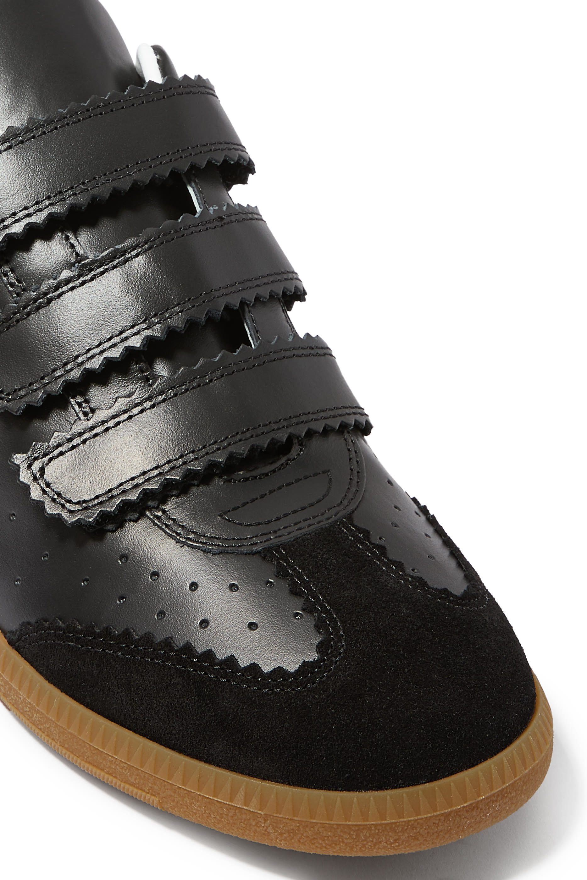 سنيكرز بيث بكاحل منخفض جلد