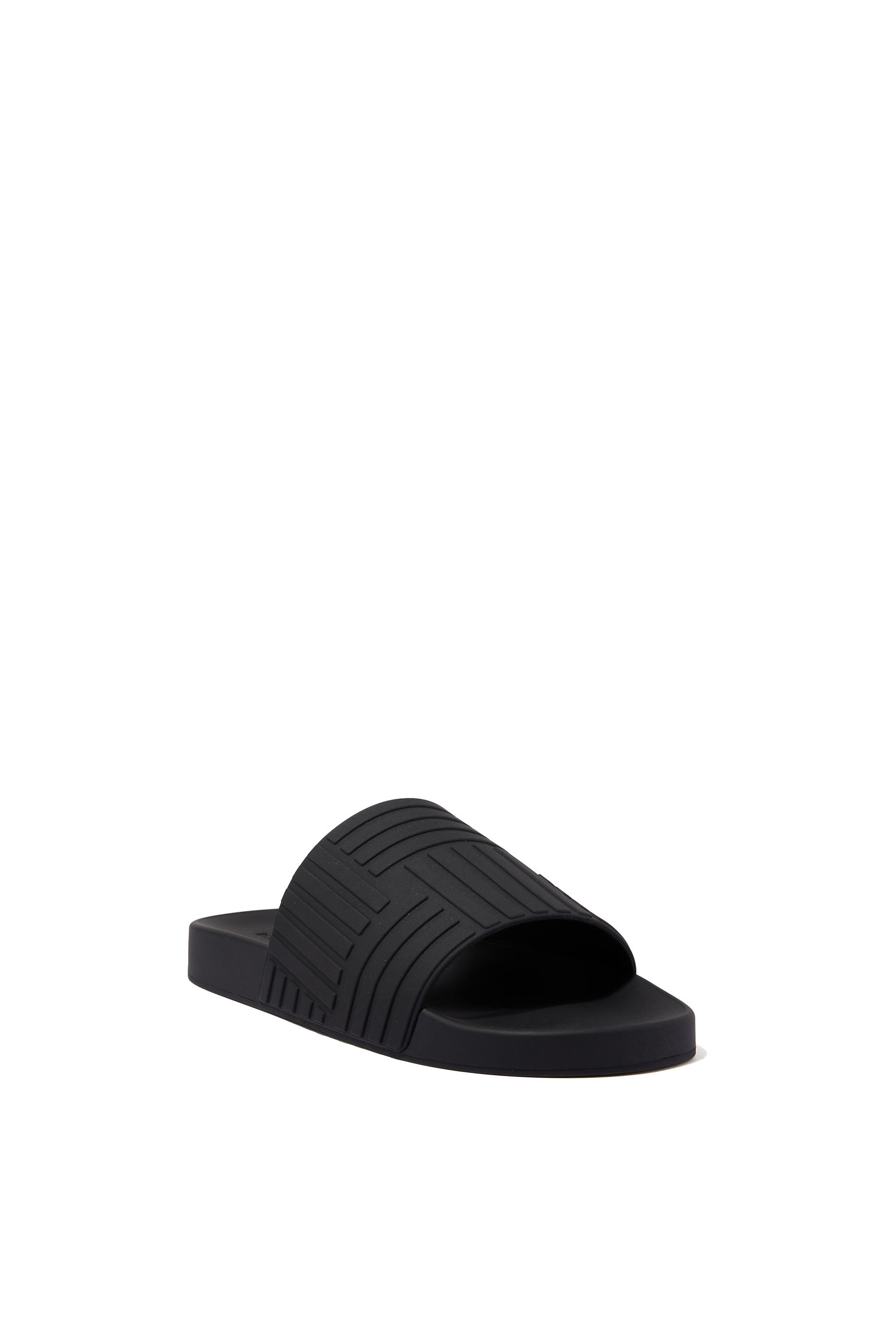 حذاء مفتوح مطاط