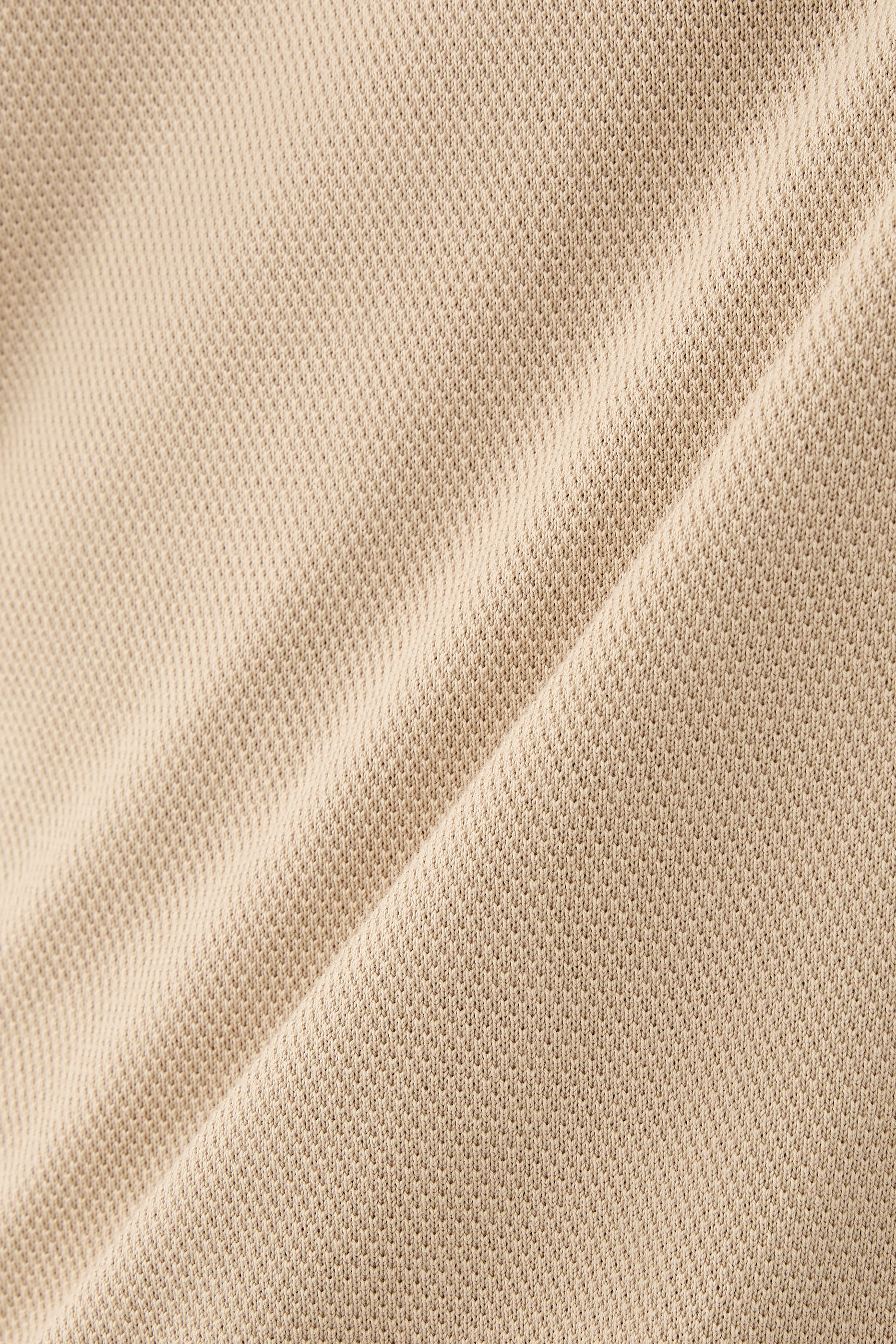 كنزة بنقشة صغيرة