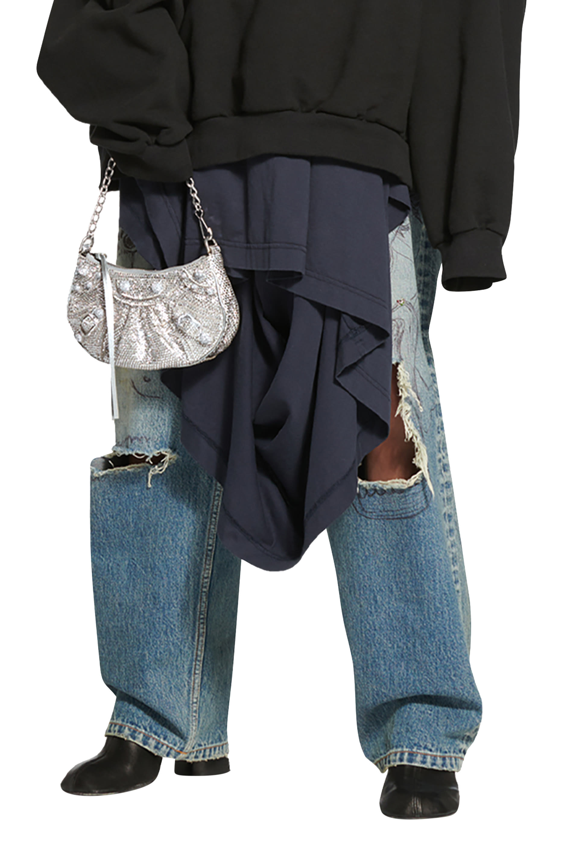 حقيبة لو كاجول صغيرة مزينة بأحجار الراين وسلسلة