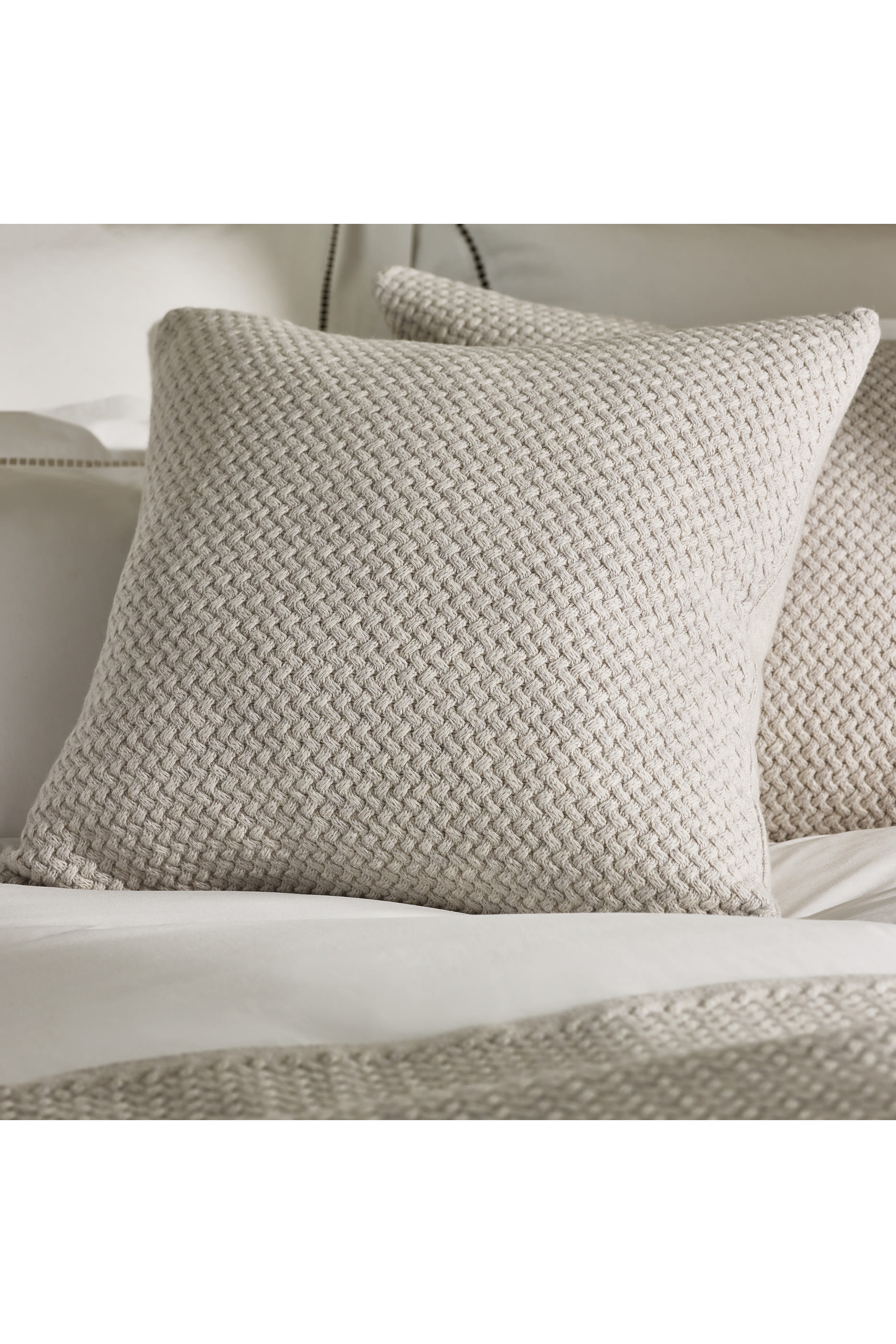 غطاء وسادة مانون