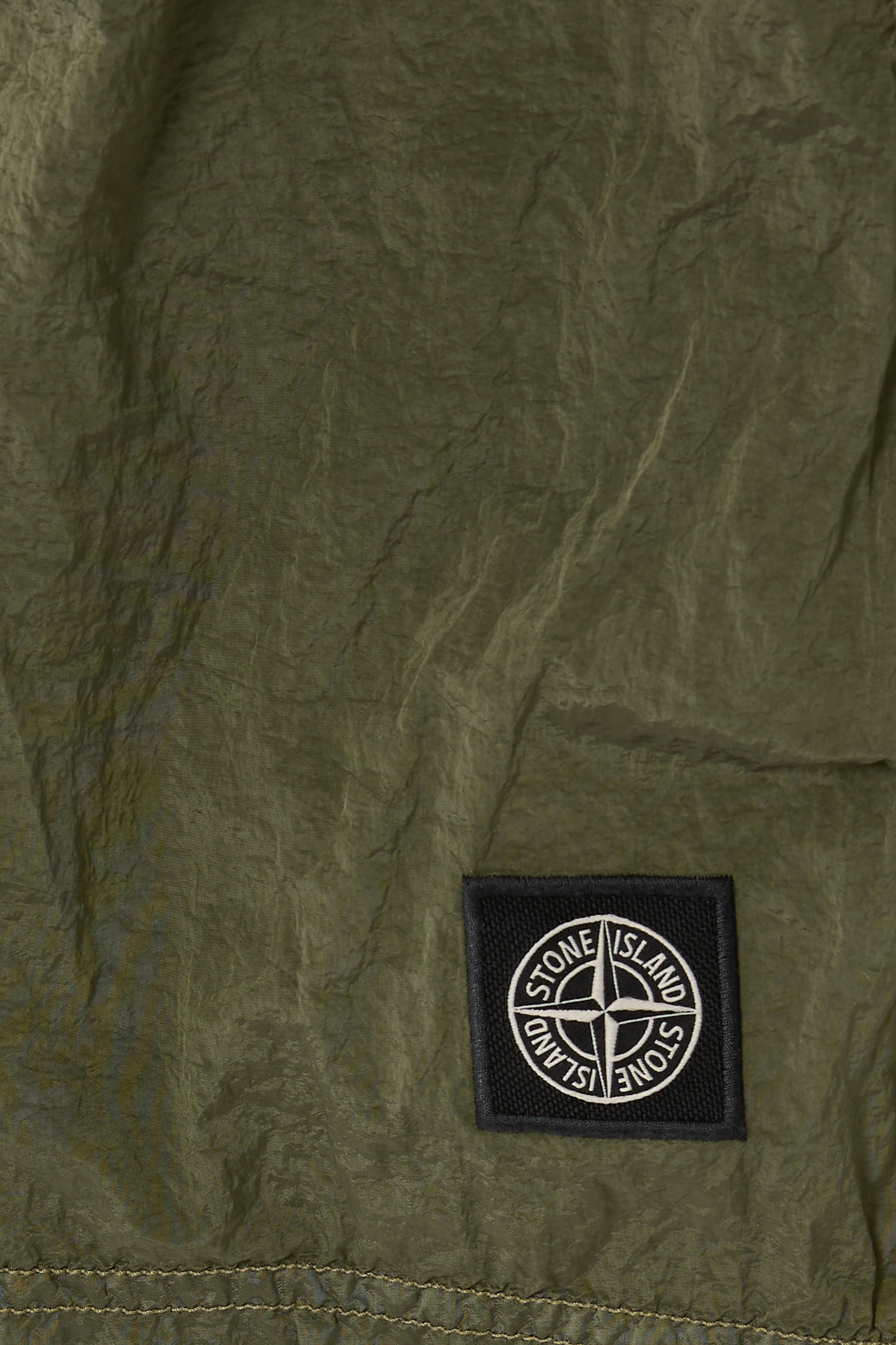 شورت سباحة برقعة شعار الماركة