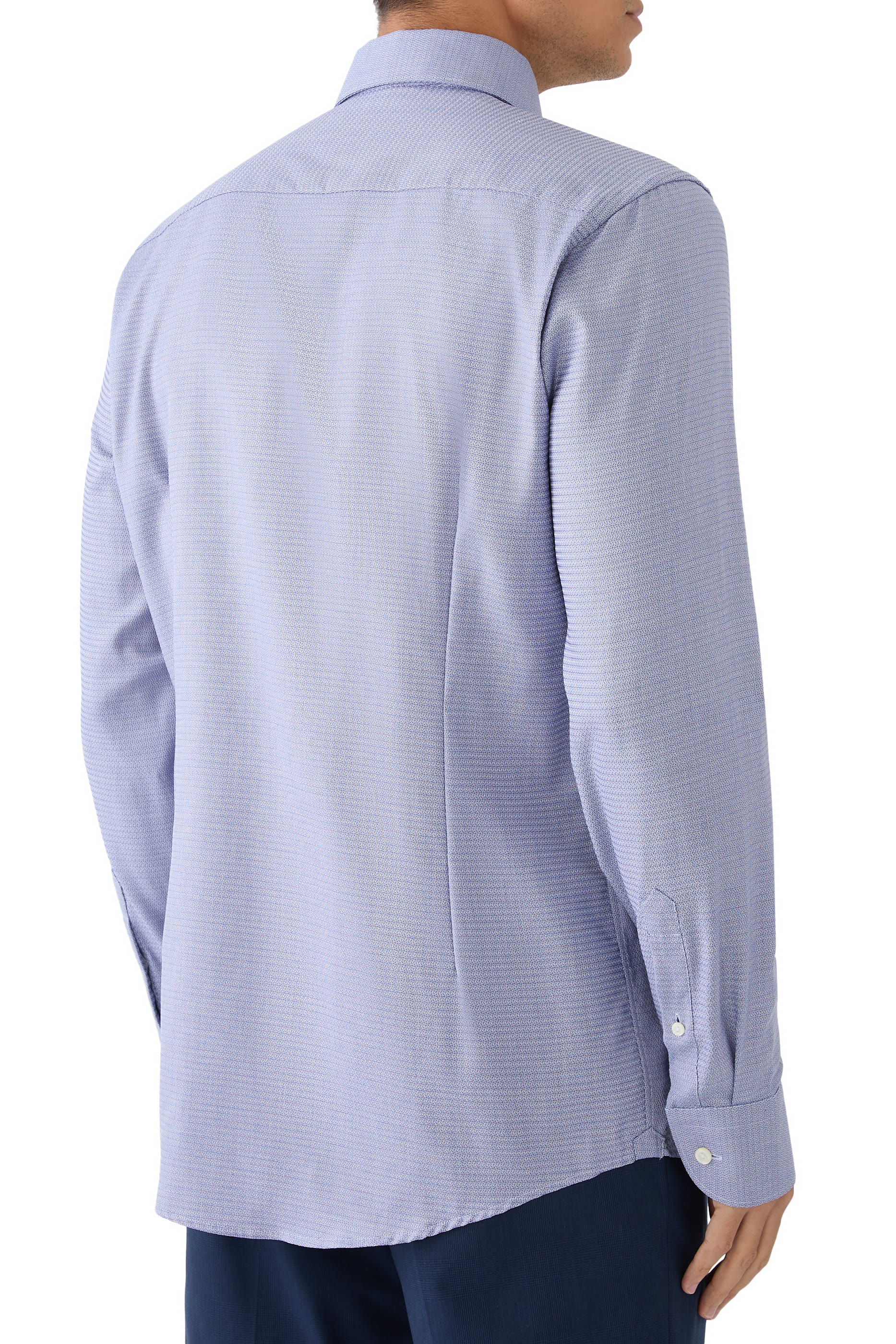 قميص شبه سادة تويل مميز للماركة