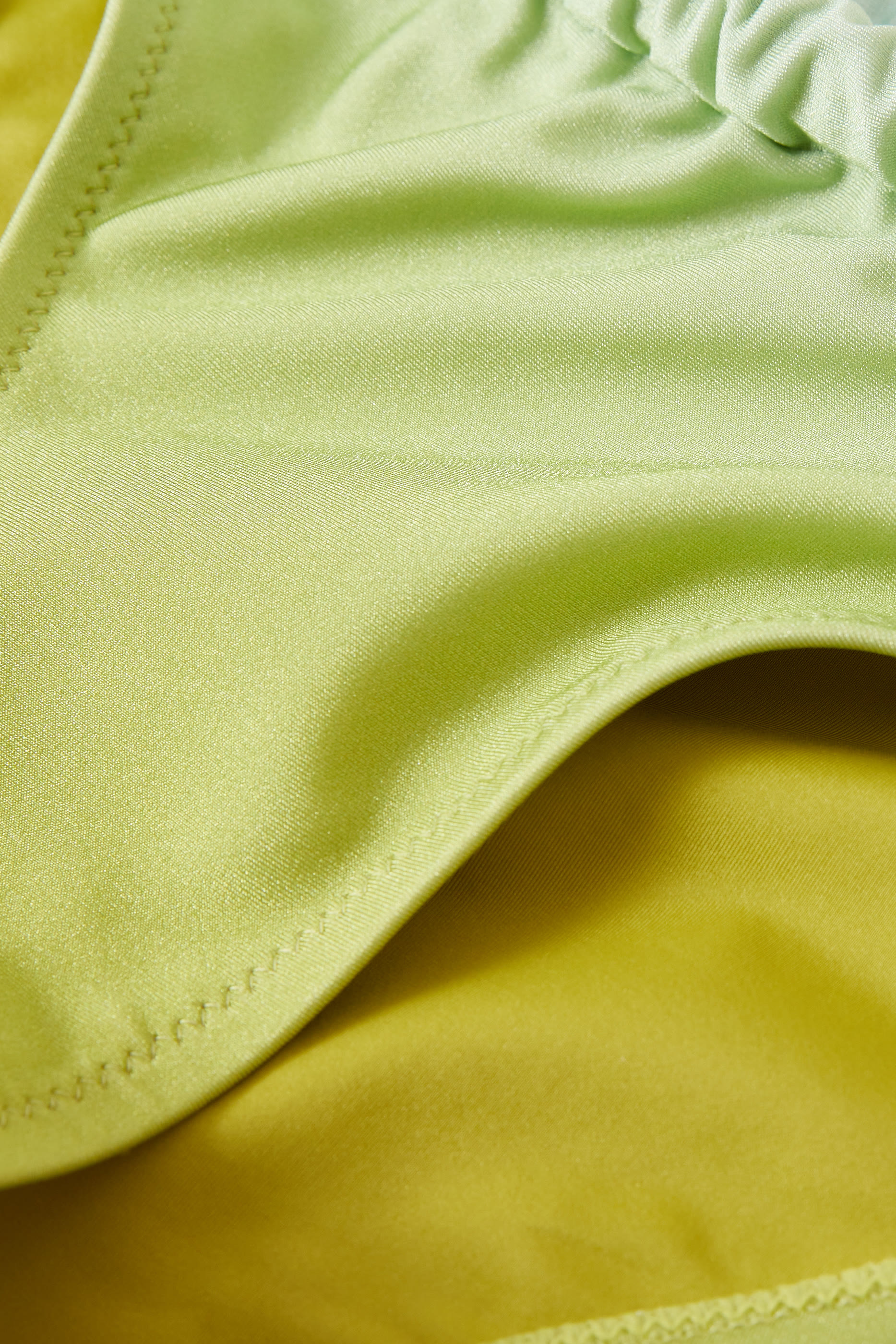 قطعة بيكيني سفلية إليري