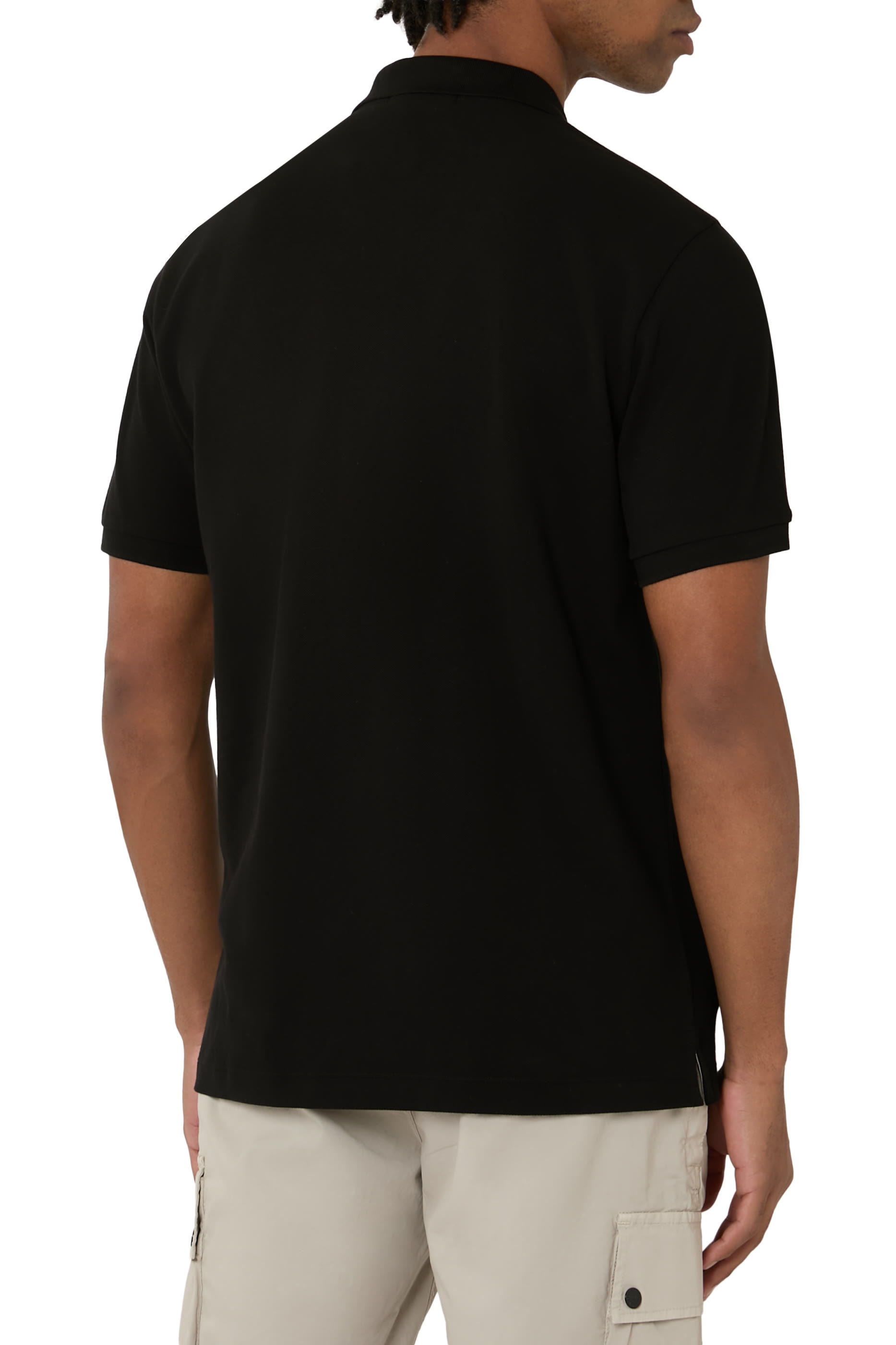 قميص بولو بأكمام قصيرة