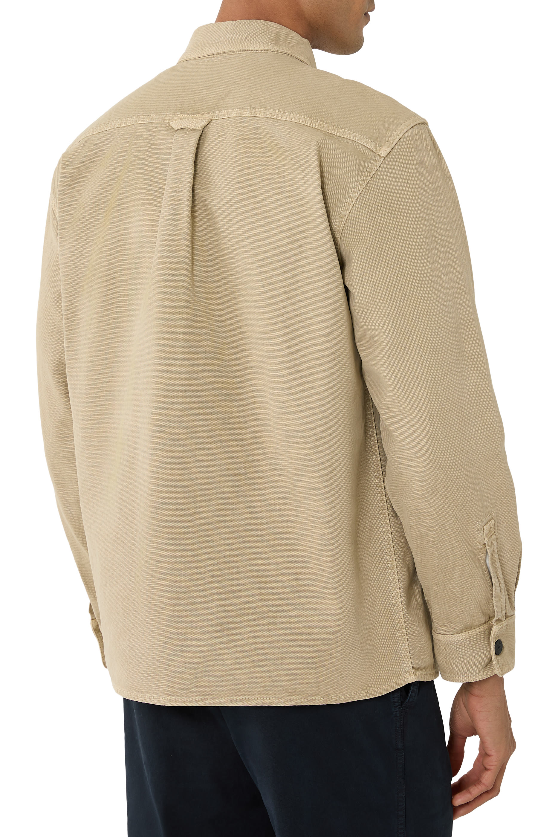 قميص بنمط جاكيت بقصة مريحة