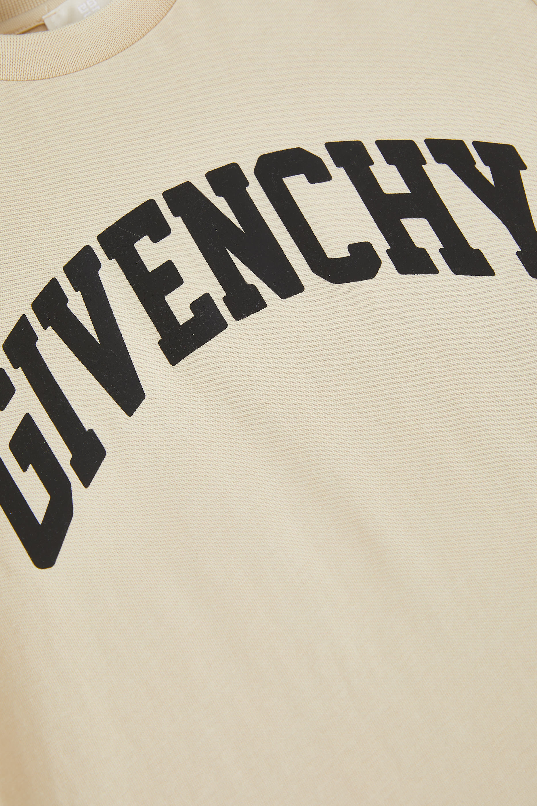 تيشيرت بأكمام قصيرة للأطفال