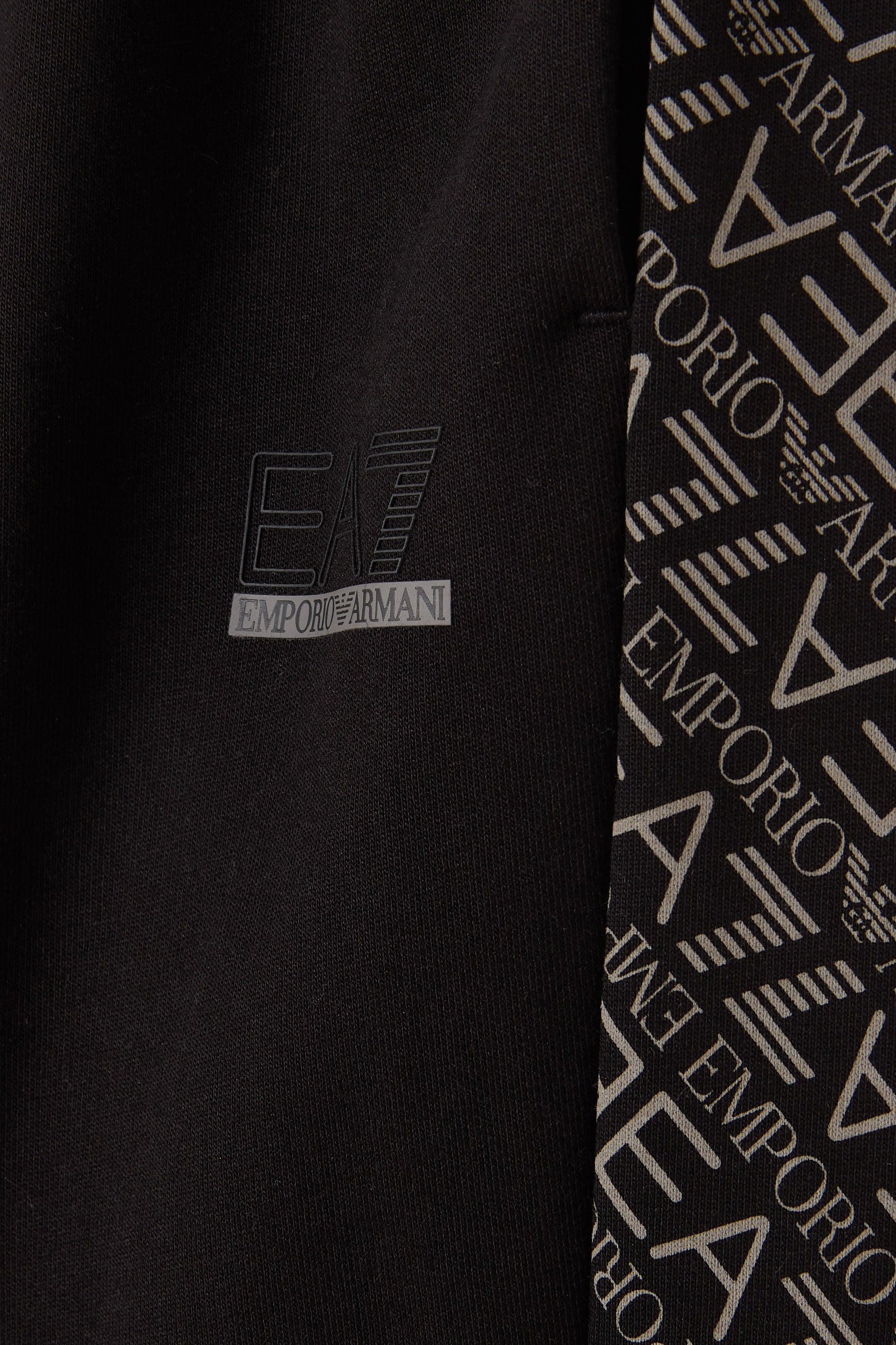 بنطال رياضي بشعار الماركة للأطفال