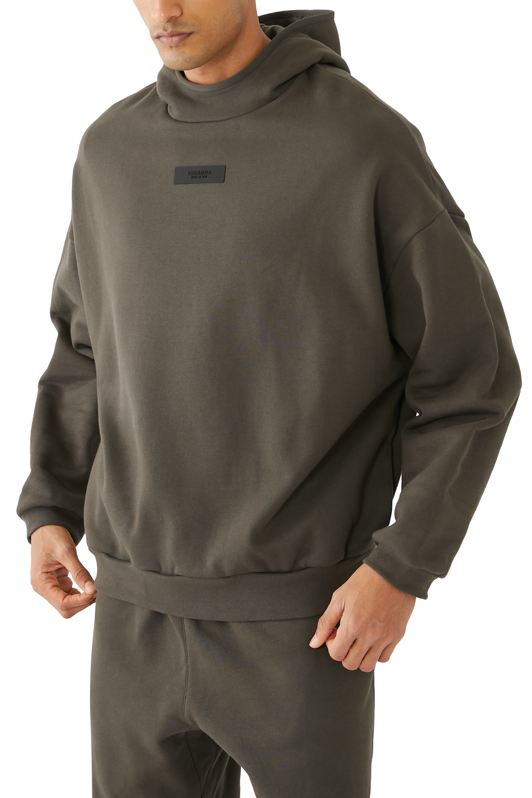 هودي سهلة الارتداء بشعار اسنشالز