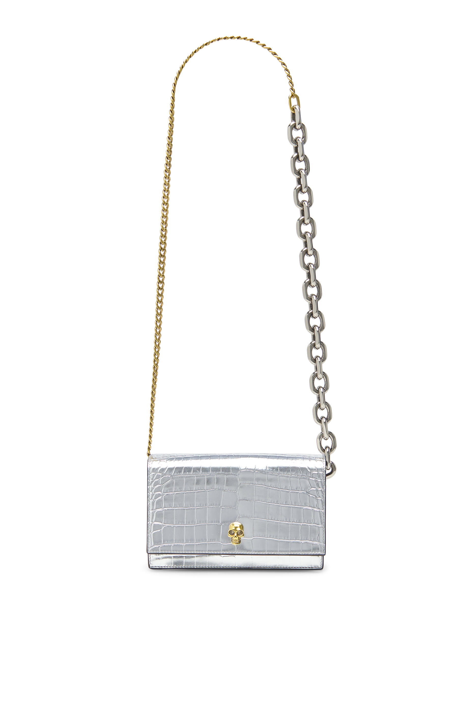 حقيبة صغيرة بحلية جمجمة