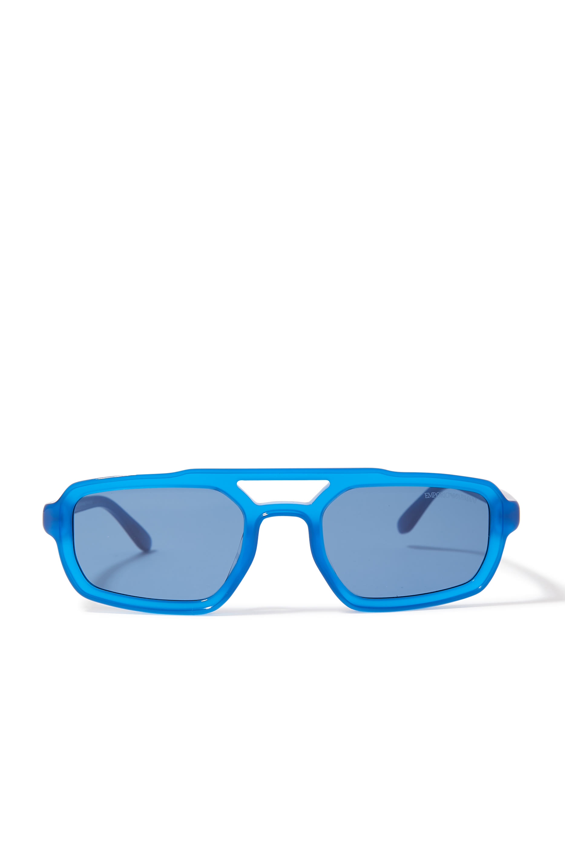 نظارة شمسية بإطار بتصميم هندسي