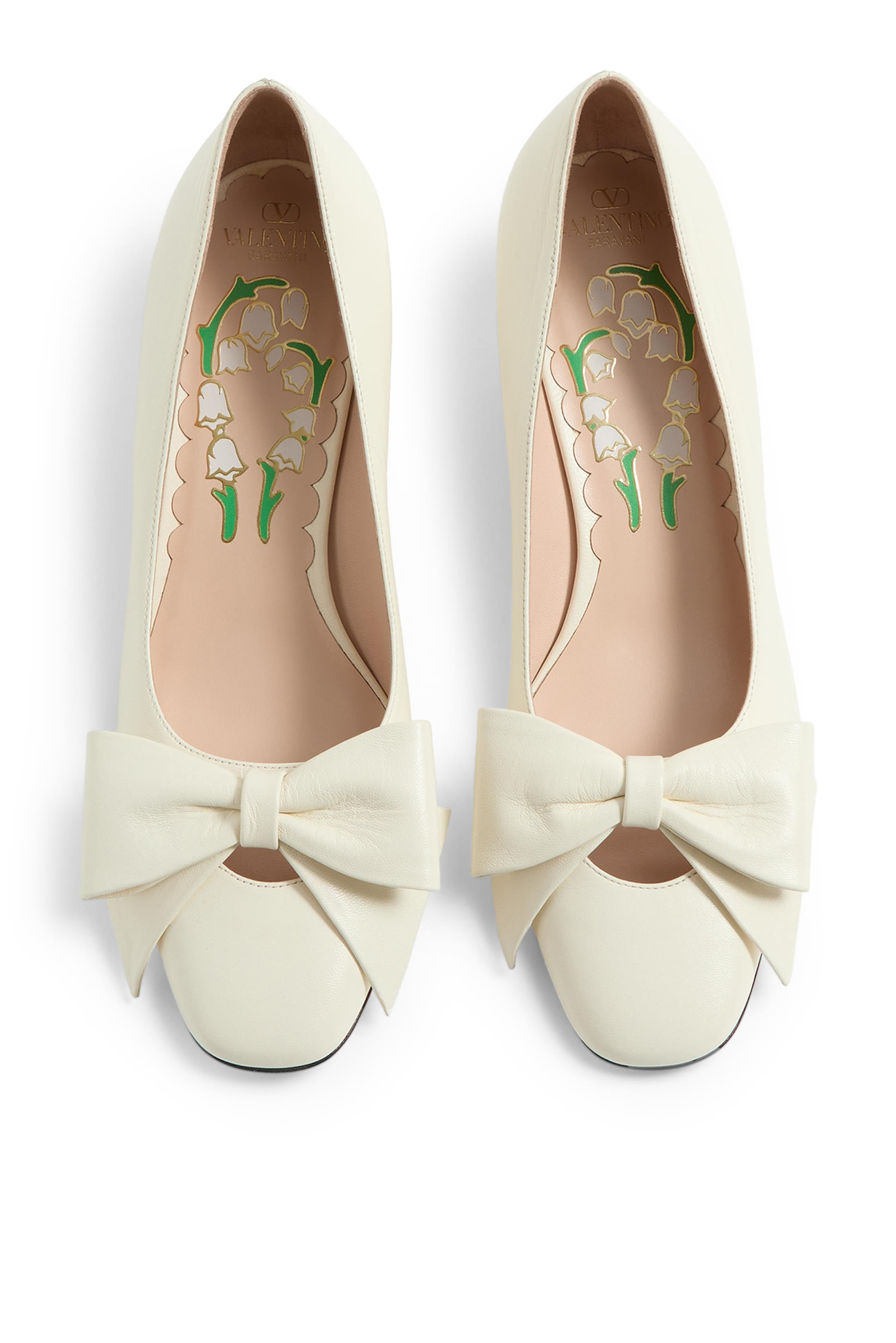 حذاء كلاسيك 45 مزين بفيونكة كيدزكين