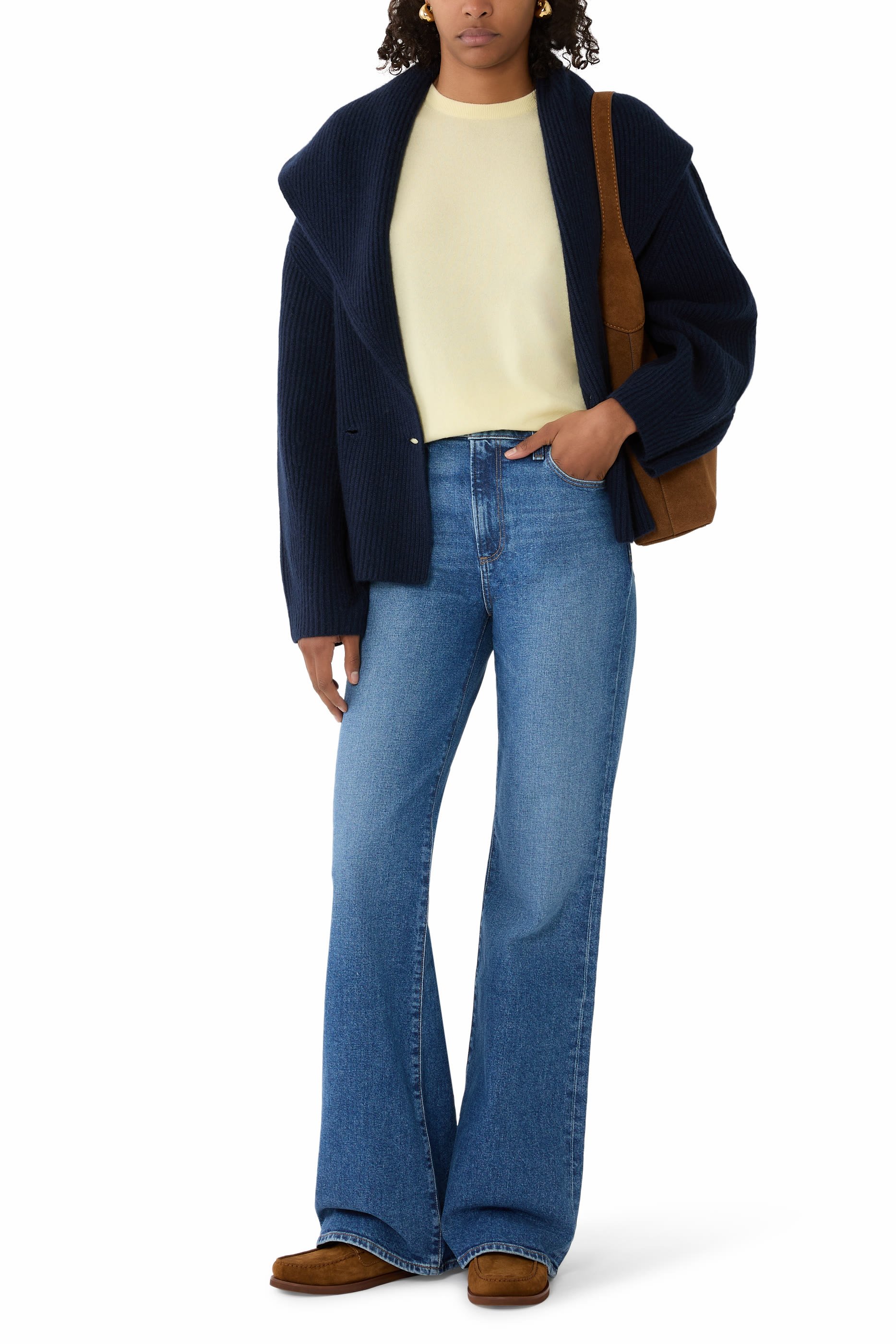 تيشيرت لوجان بياقة ضيقة