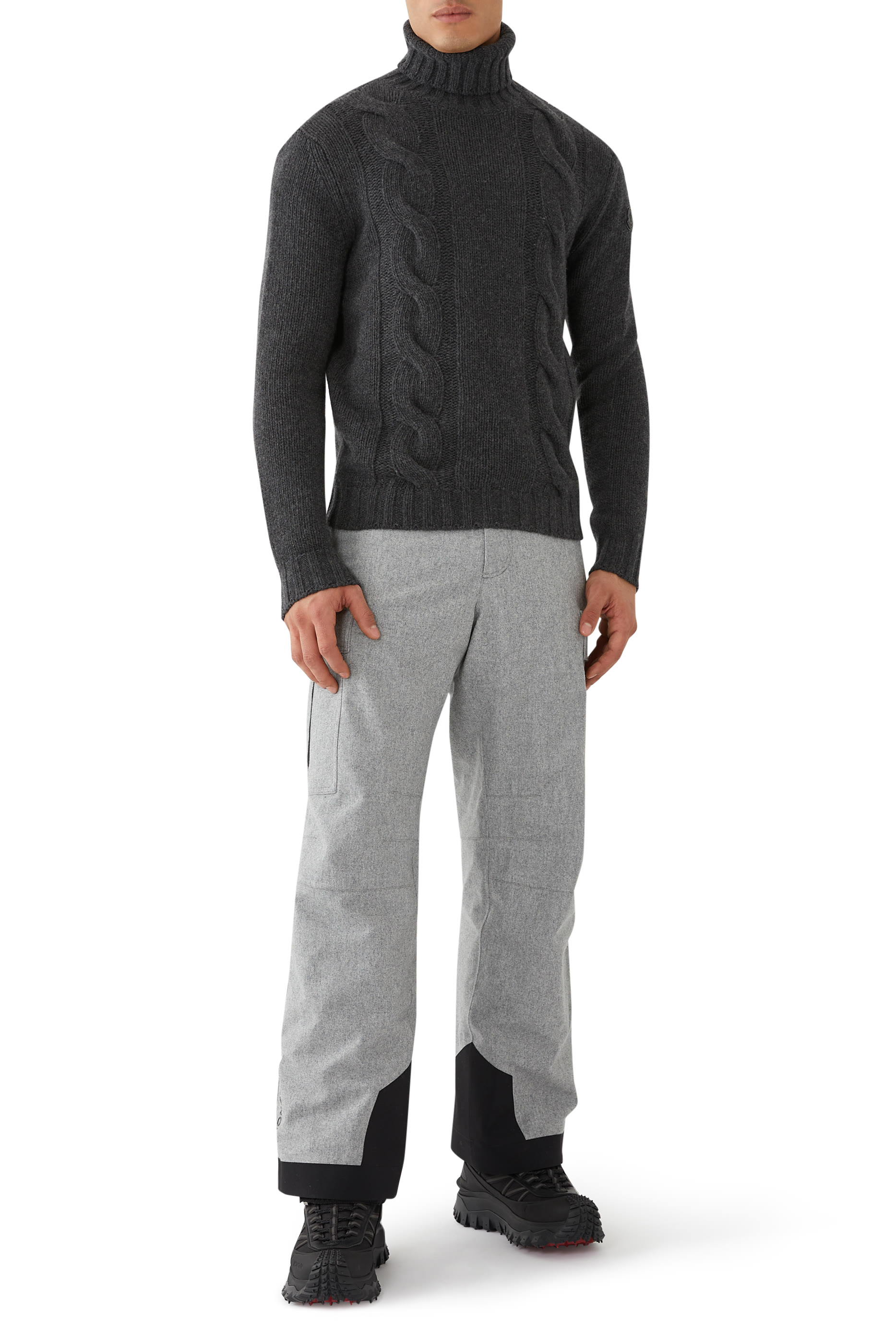 كنزة صوف وكشمير