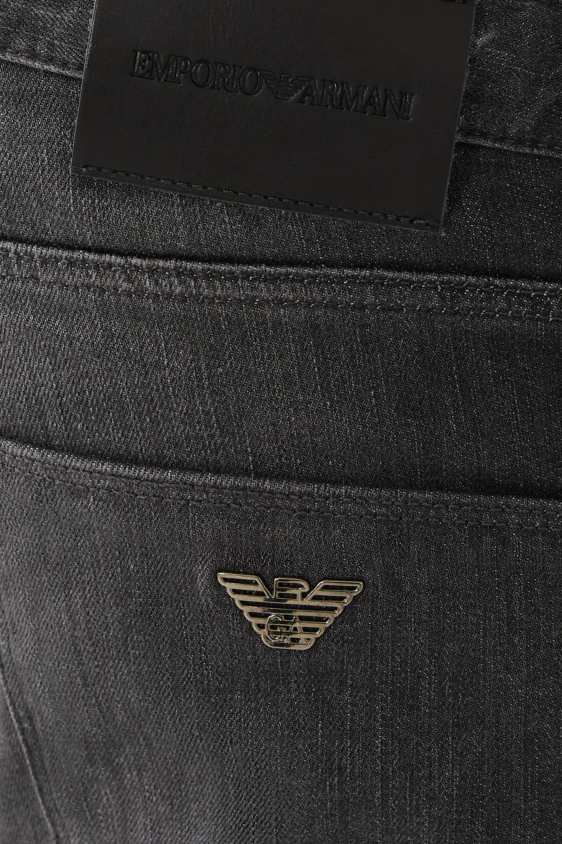 بنطال دنيم بقصة ضيقة تويل