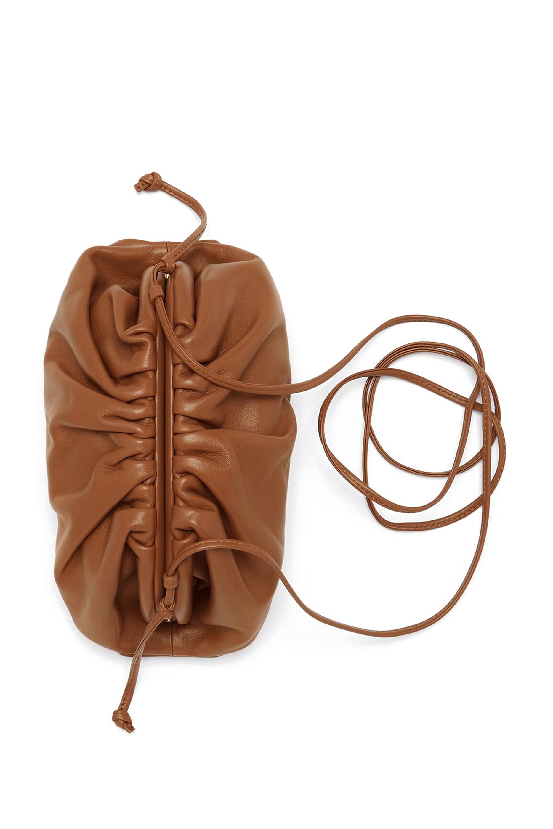 حقيبة صغيرة جلد