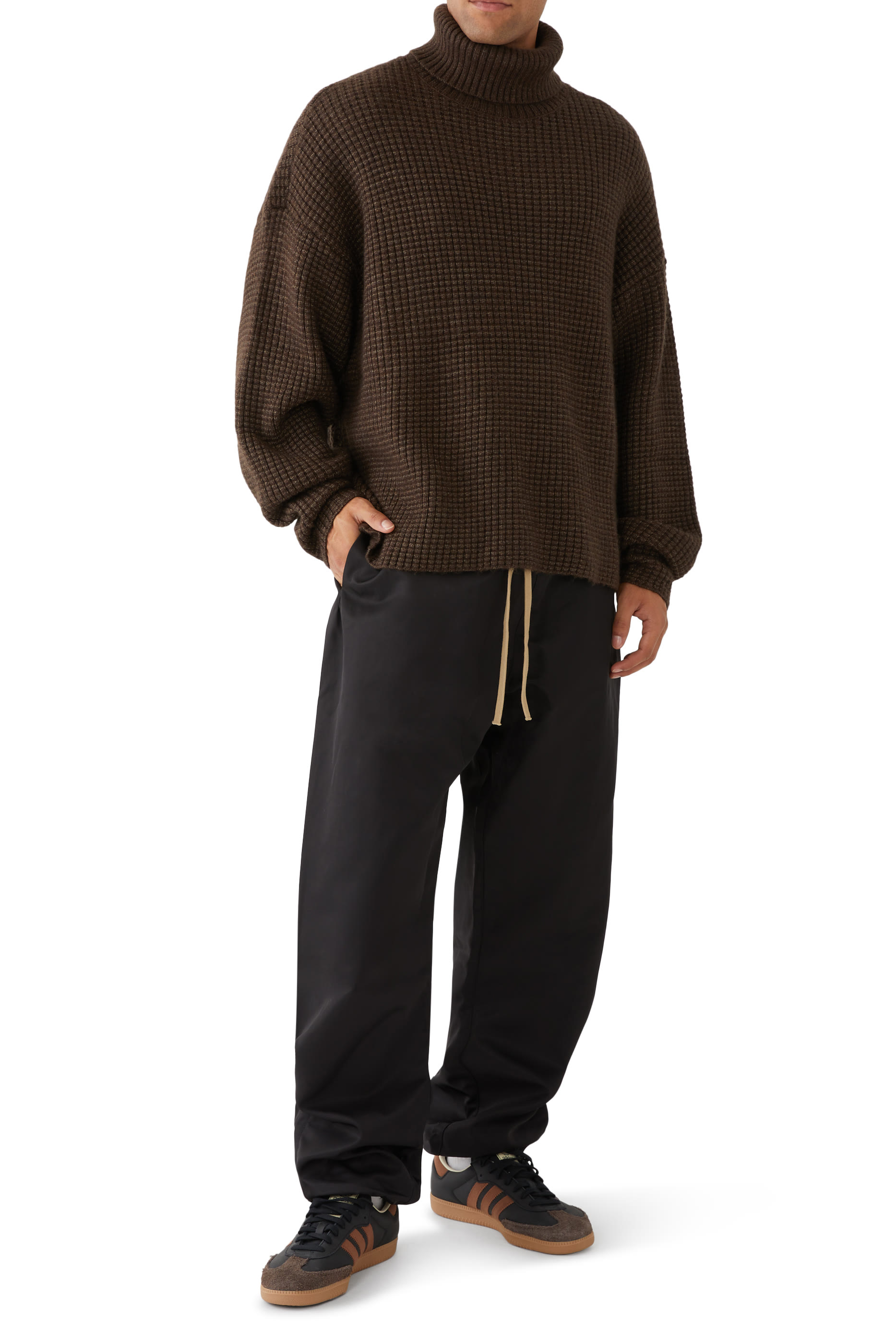 بنطال رياضي خامات نايلون مختلطة