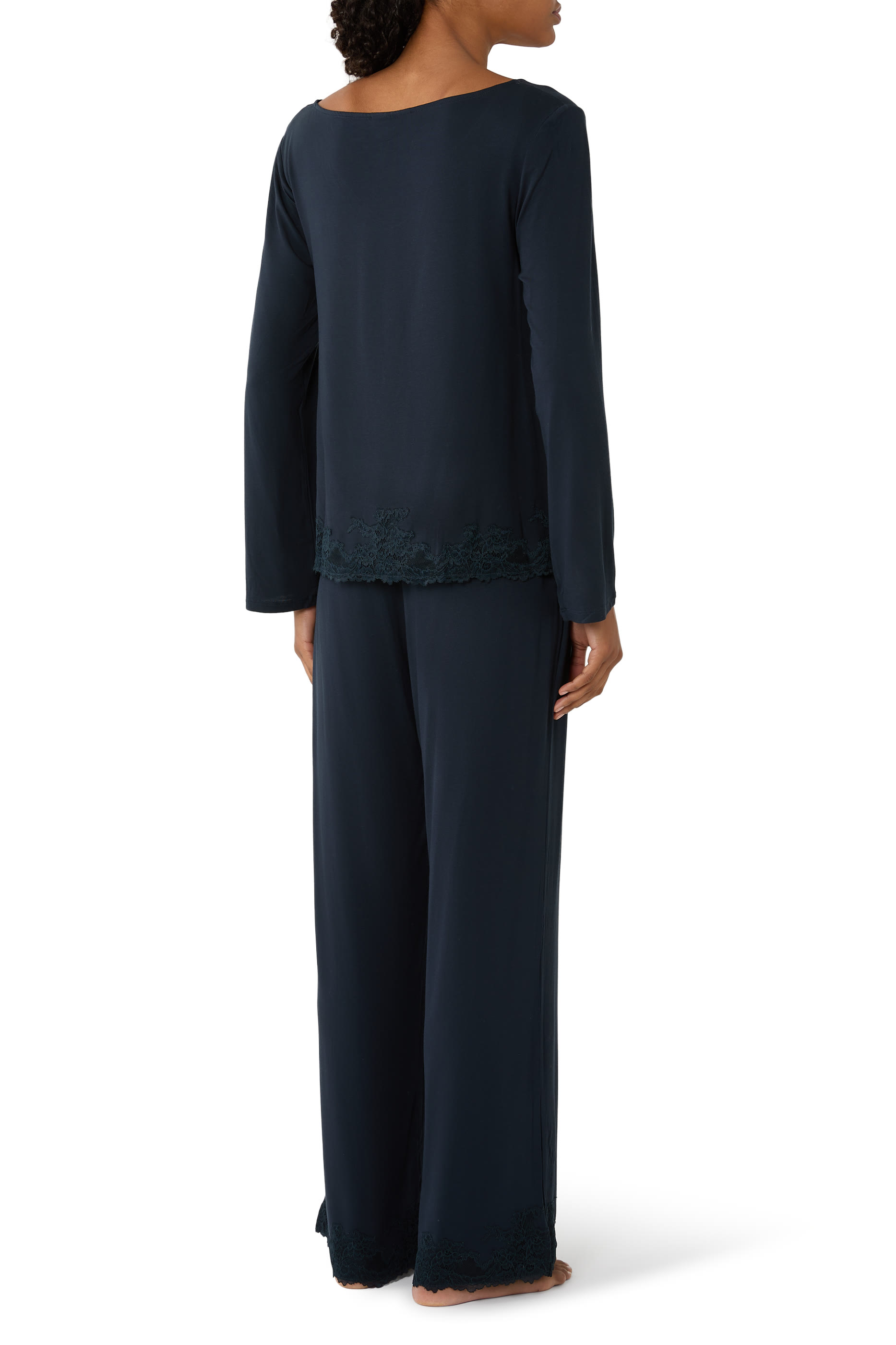 طقم بيجامة جيرسيه بأكمام طويلة وأجزاء دانتيل