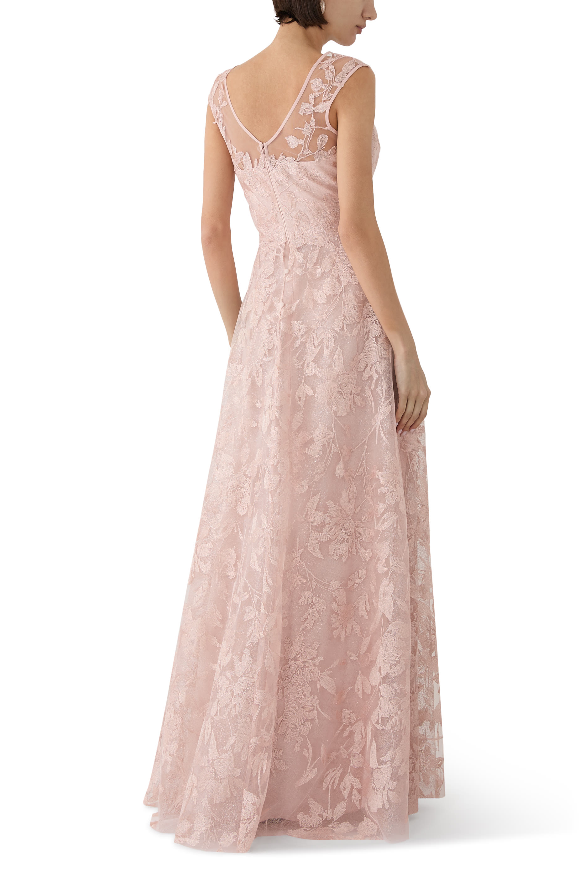 فستان سهرة بأكمام بنقشة أوراق الشجر تول لامع