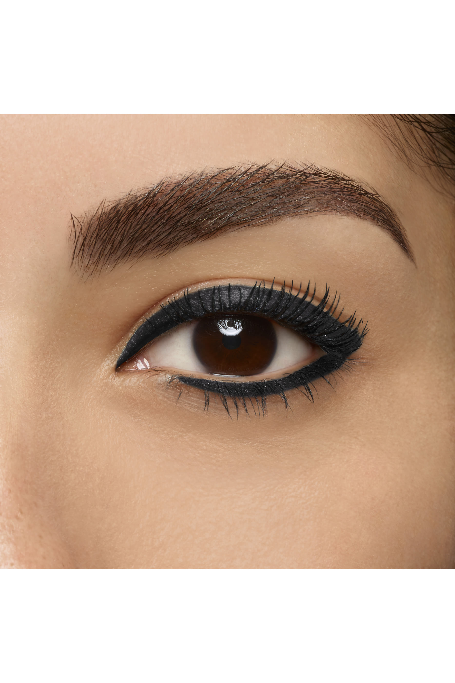 قلم تحديد العيون ديزين دو ريغارد مقاوم للماء