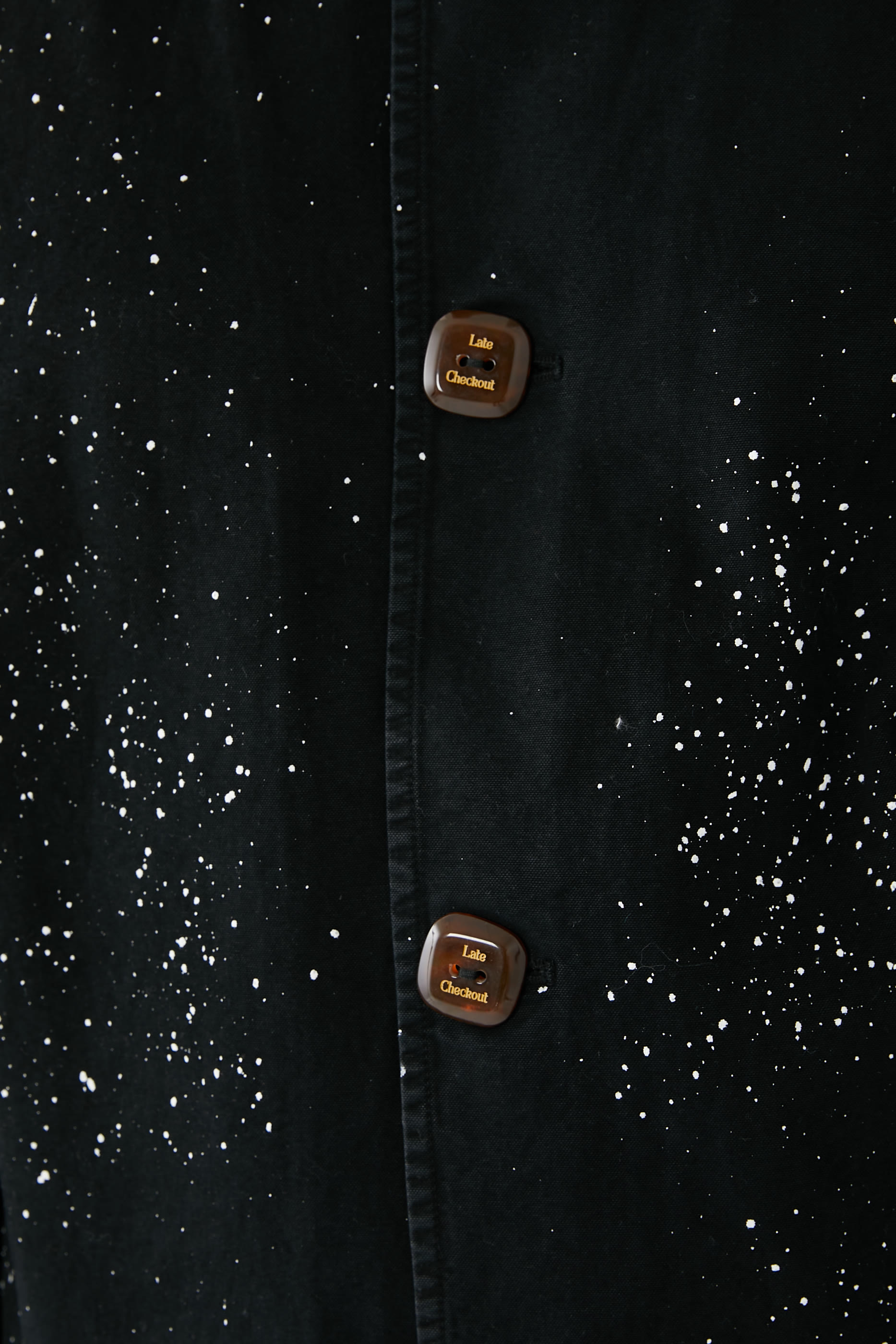 جاكيت بطبعات طلاء متناثر