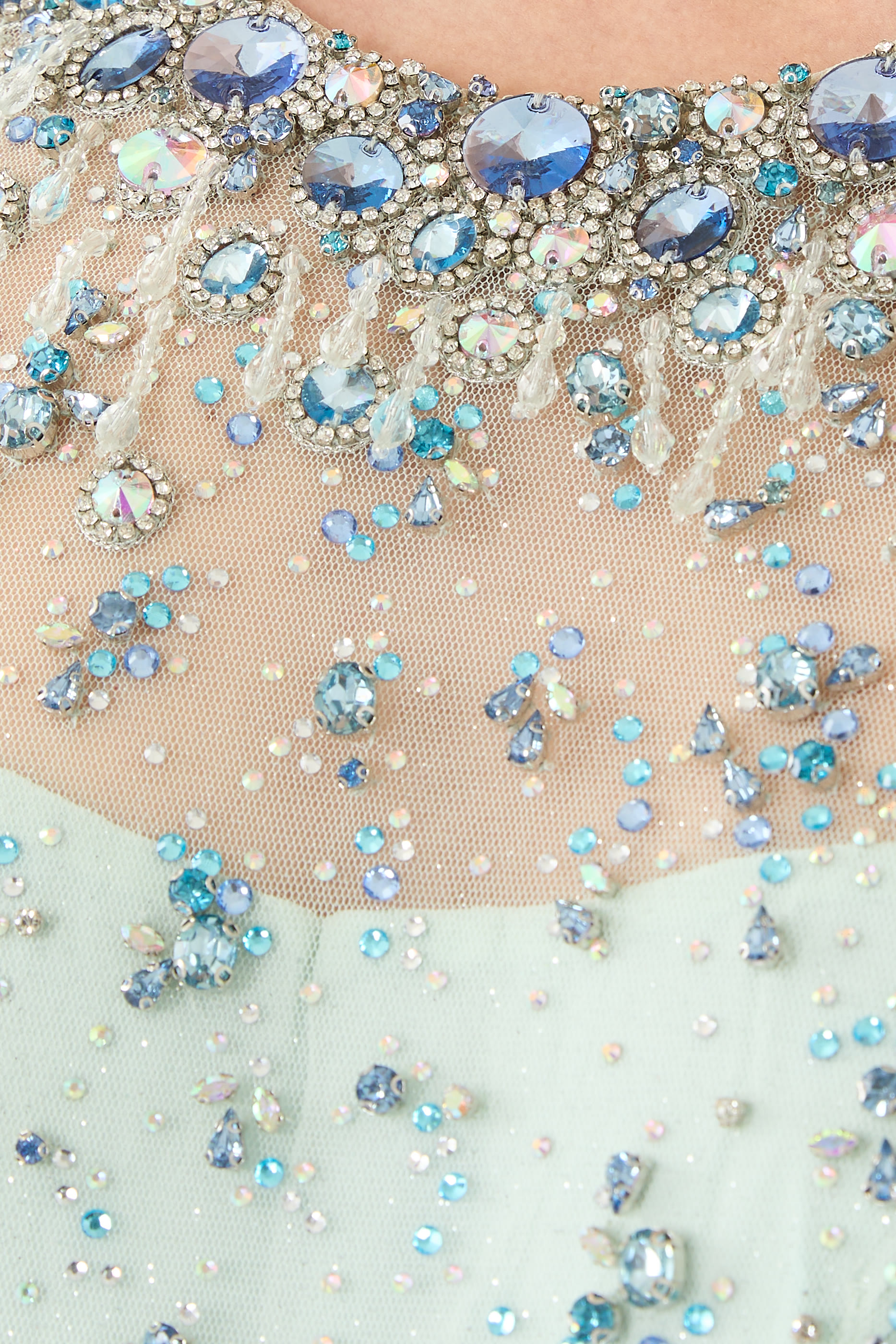 فستان سهرة أمبينس