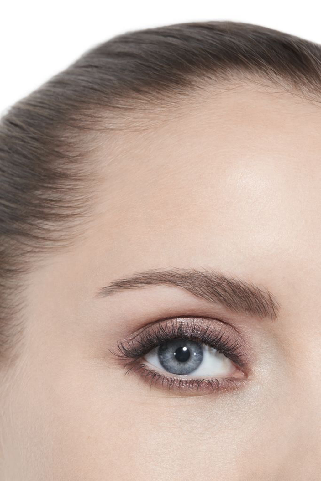 مستحضرات تظليل الجفون لإشراقة صحية وطبيعية LES BEIGES PALETTE REGARD