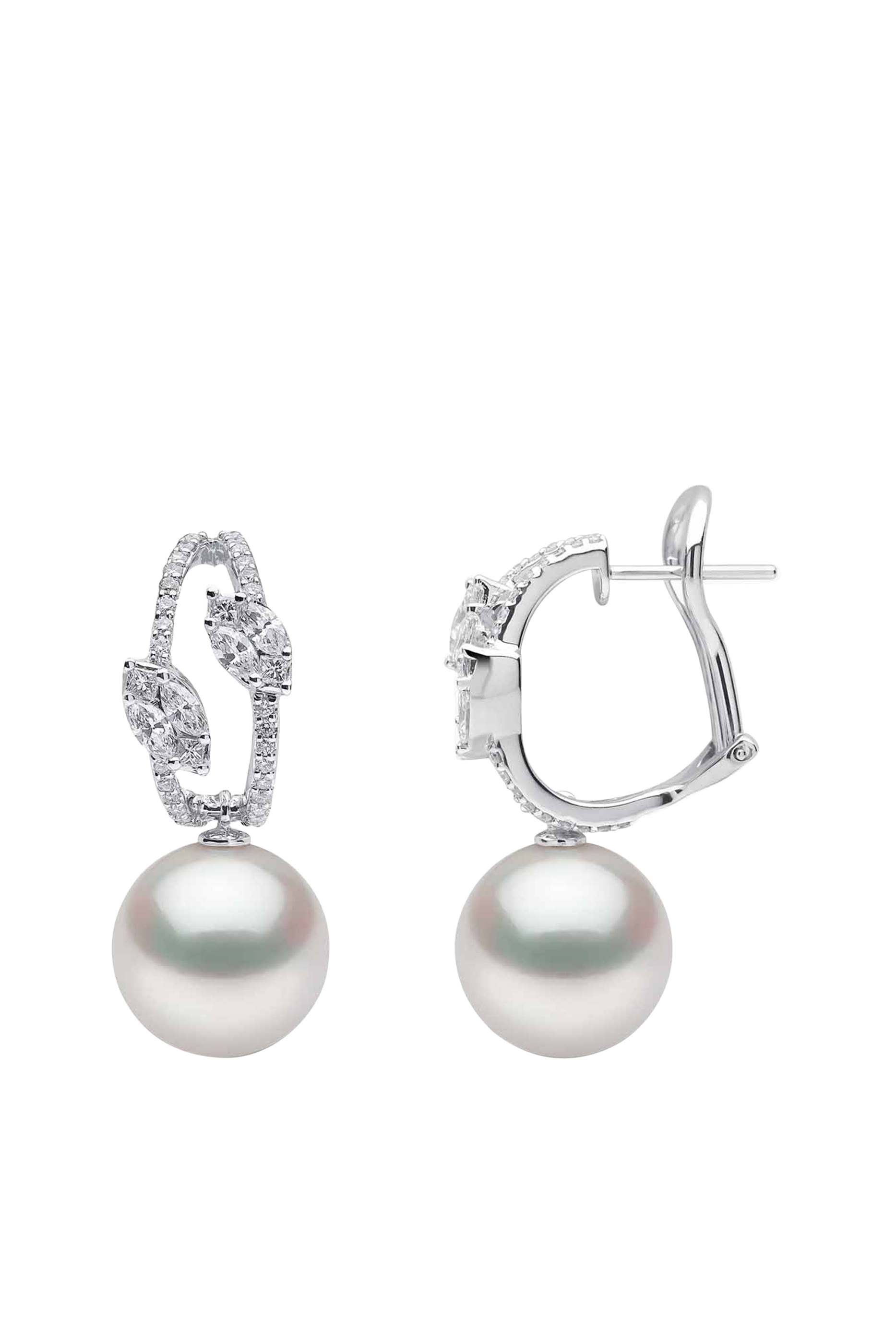 أقراط متدلية مزينة بلؤلؤ بحر الجنوب والماس، ذهب أبيض عيار 18