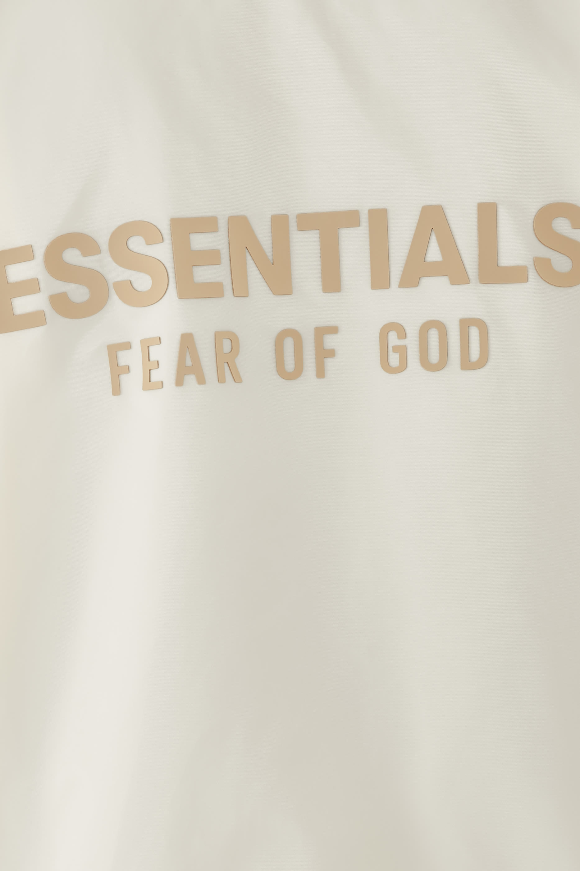 جاكيت رياضي بشعار الماركة