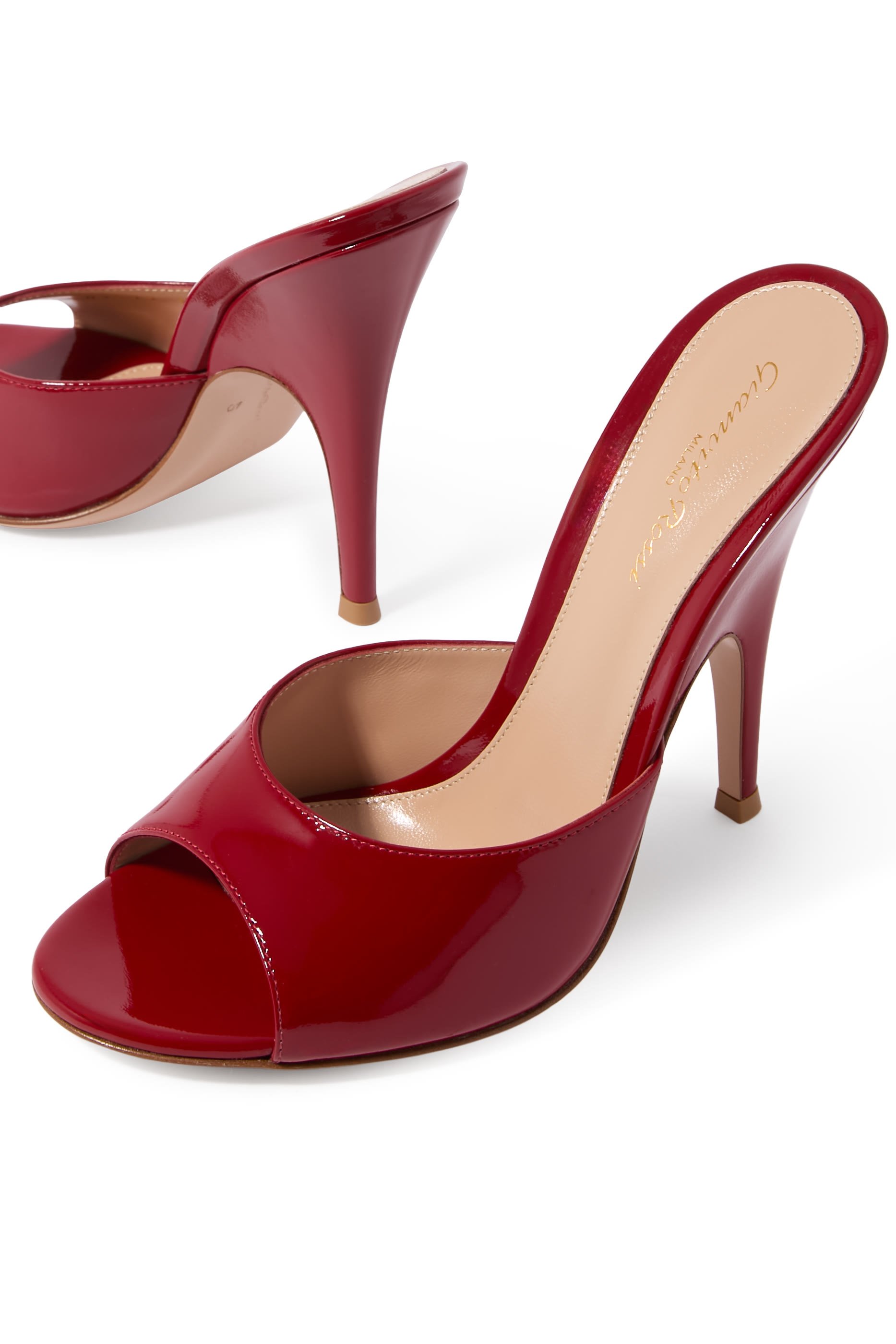 حذاء صوفيا 115 مفتوح من الخلف