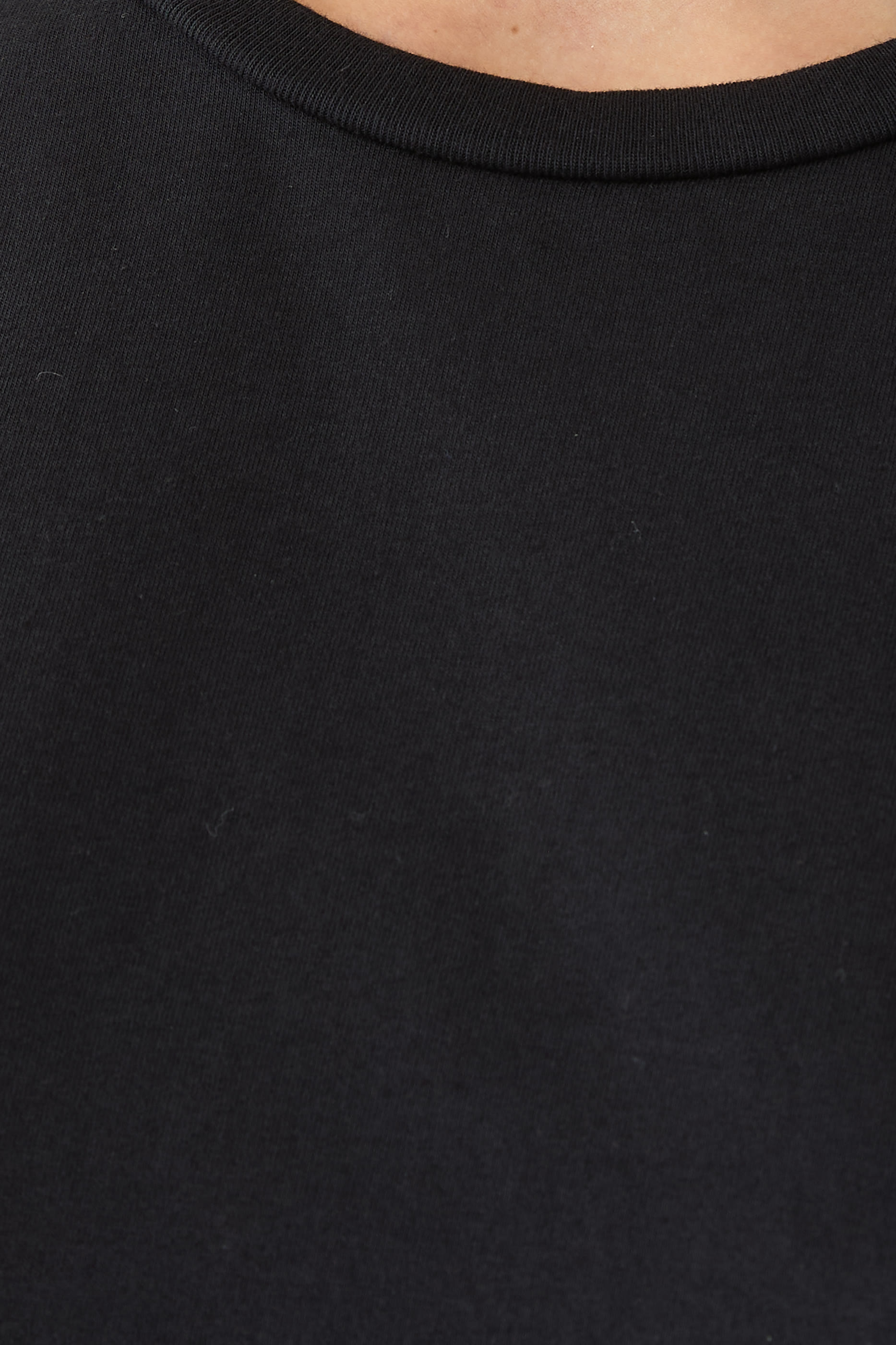 تيشيرت كارينجتون بأكتاف مبطنة