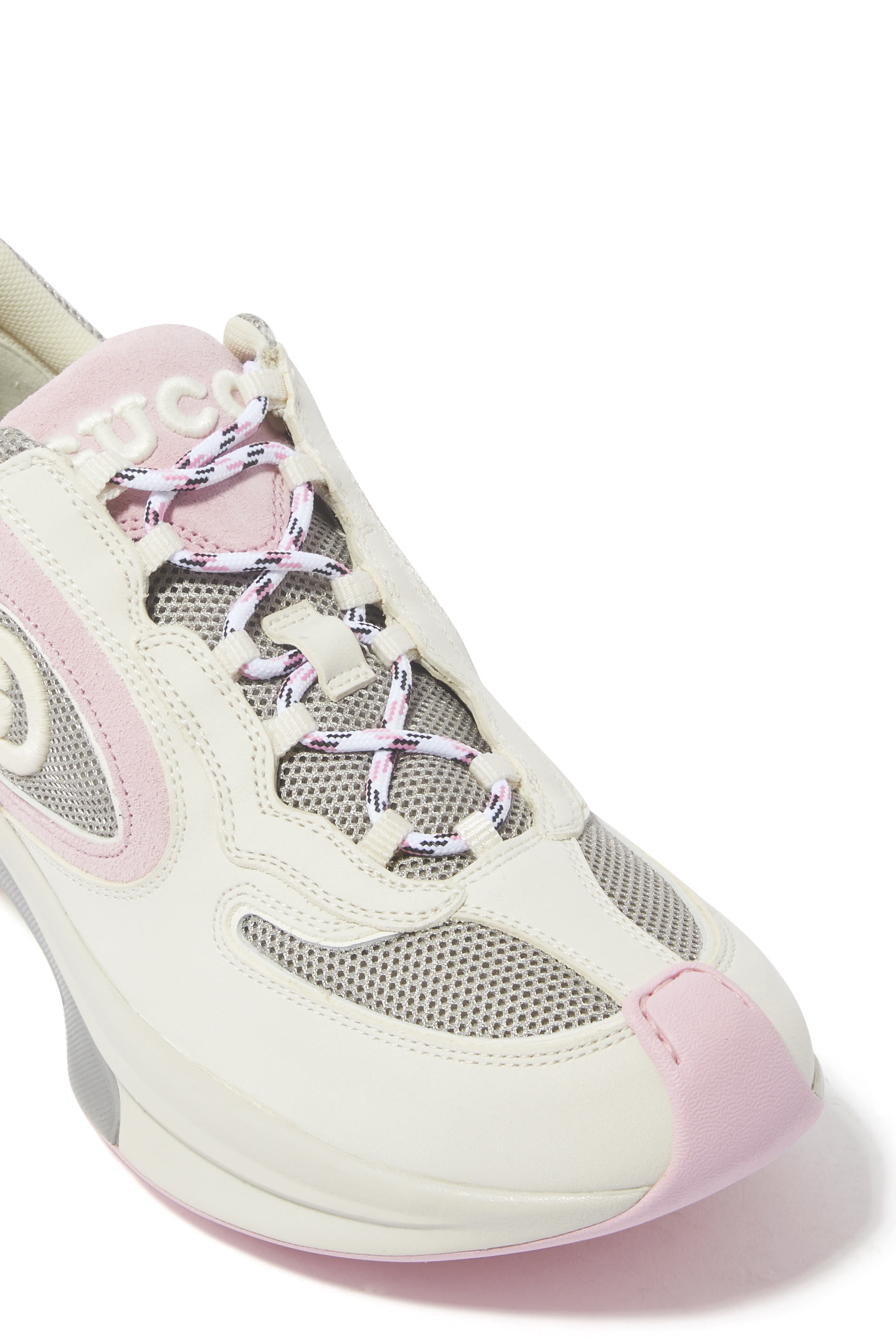 حذاء سنيكرز جلد بحرفي الماركة متداخلين