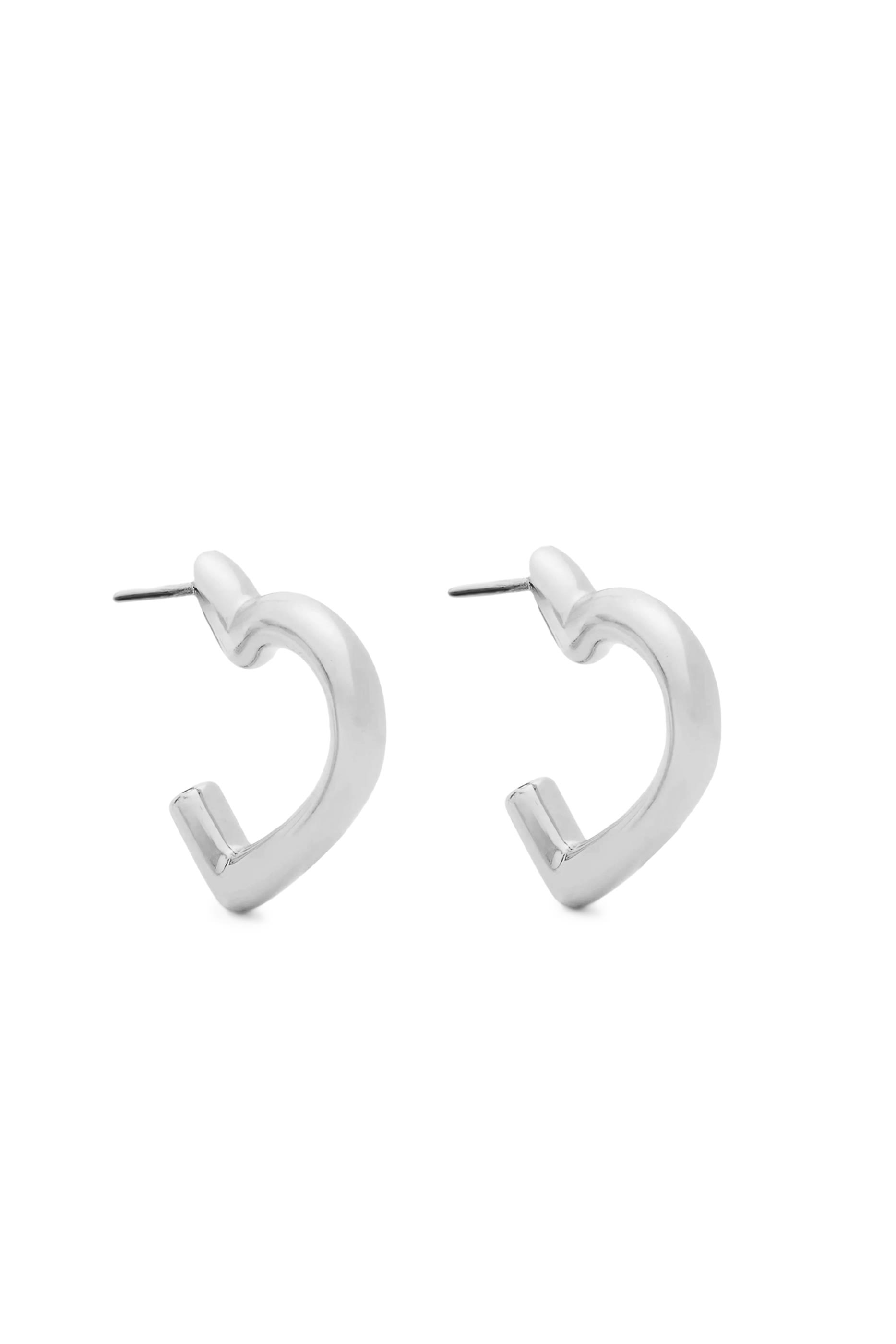 أقراط دائرية هارت يو