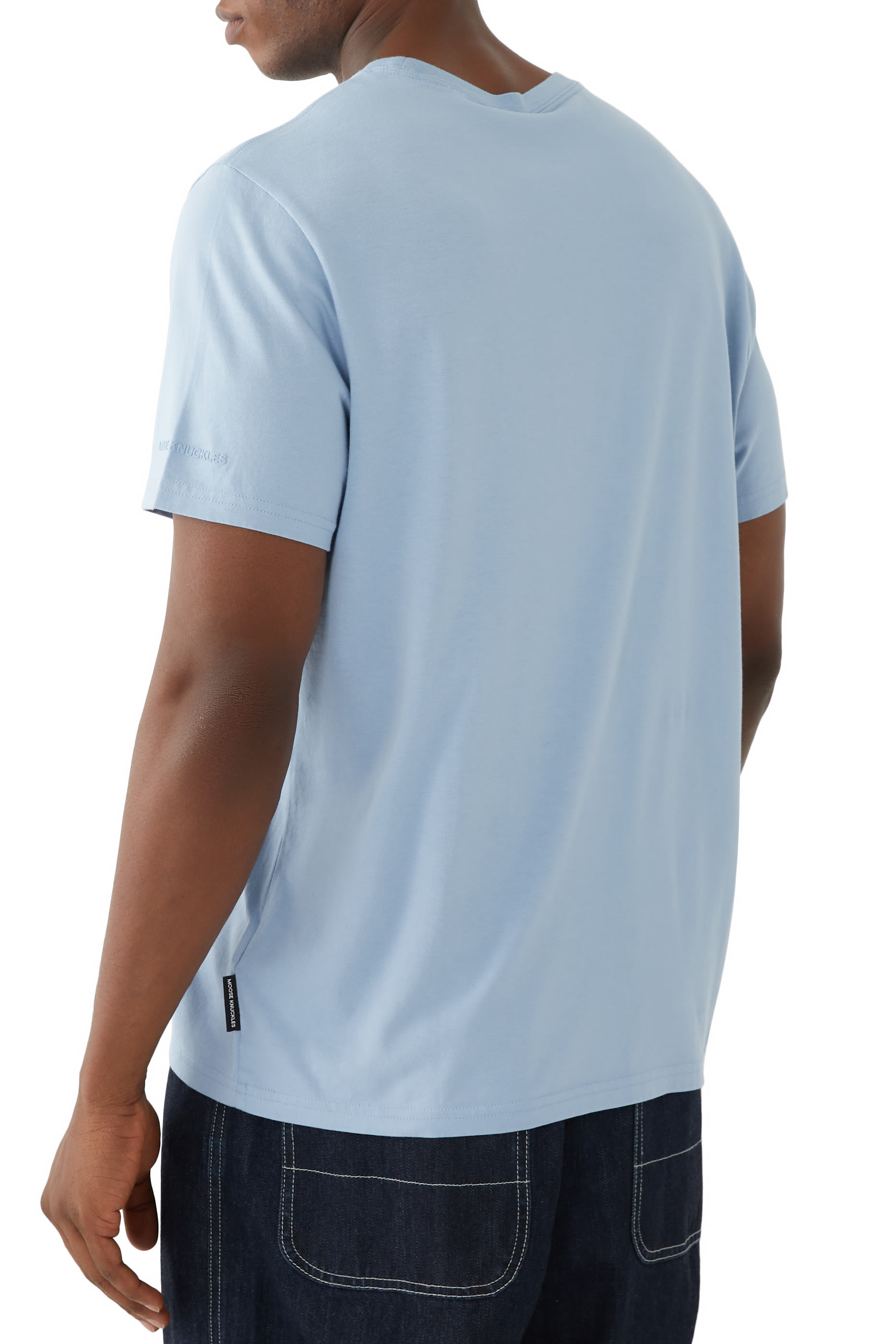 تيشيرت ساتلايت بياقة ضيقة