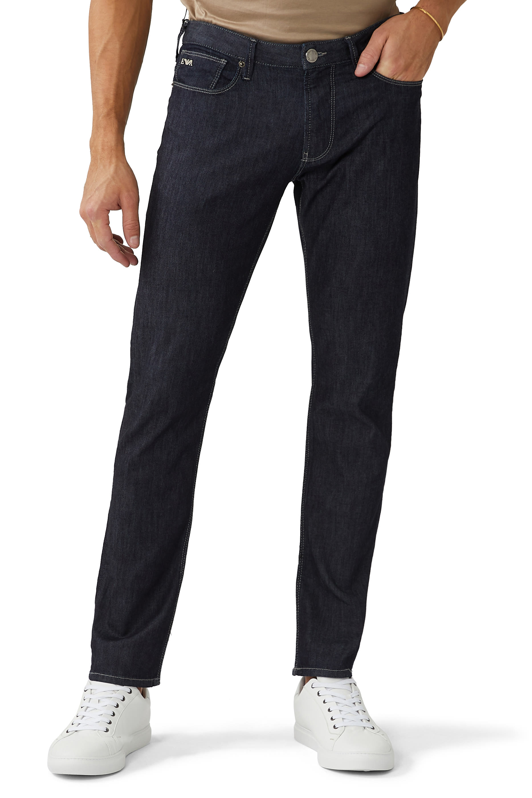 بنطال جينز بقصة سليم