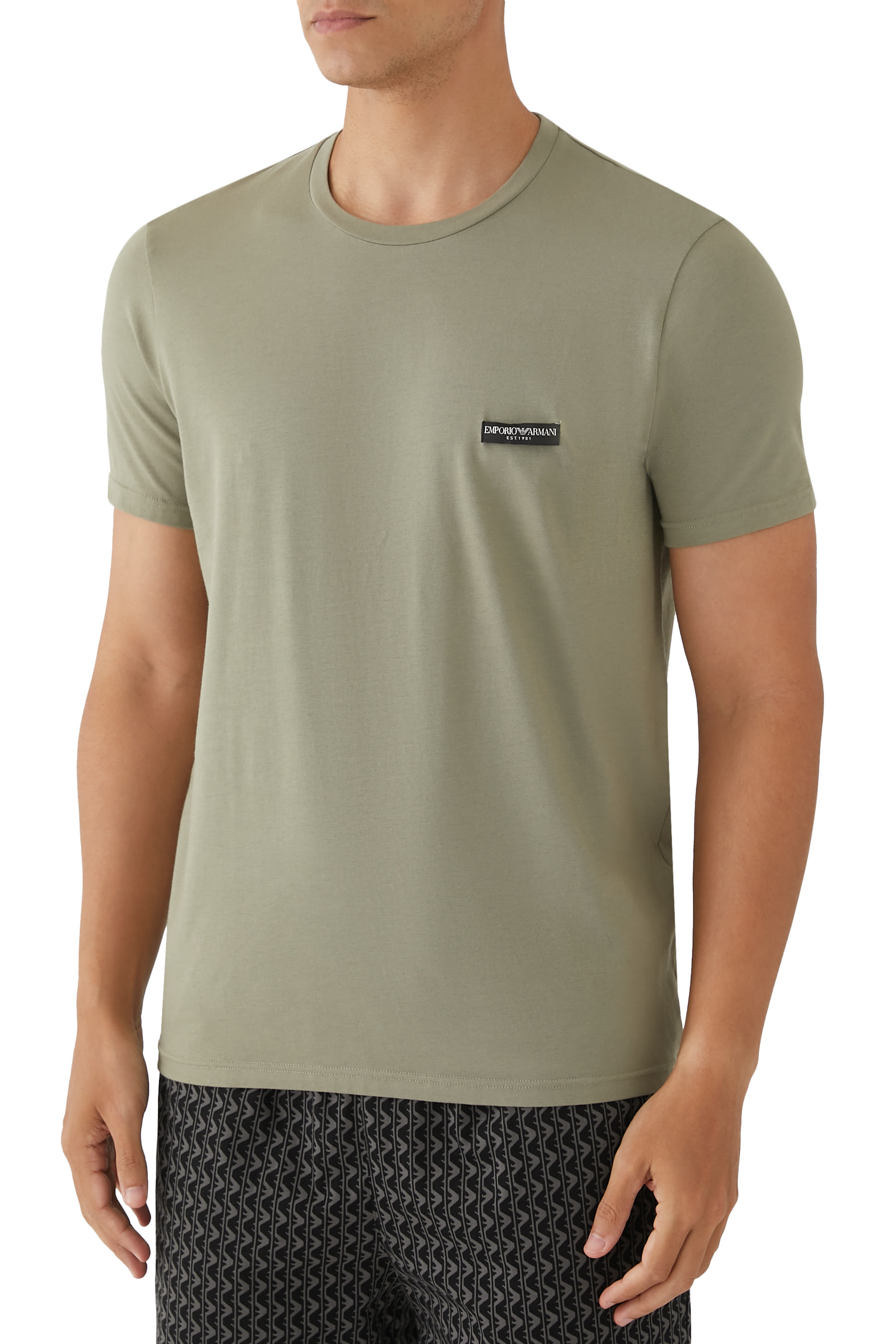 طقم تيشيرت بياقة ضيقة، قطعتين