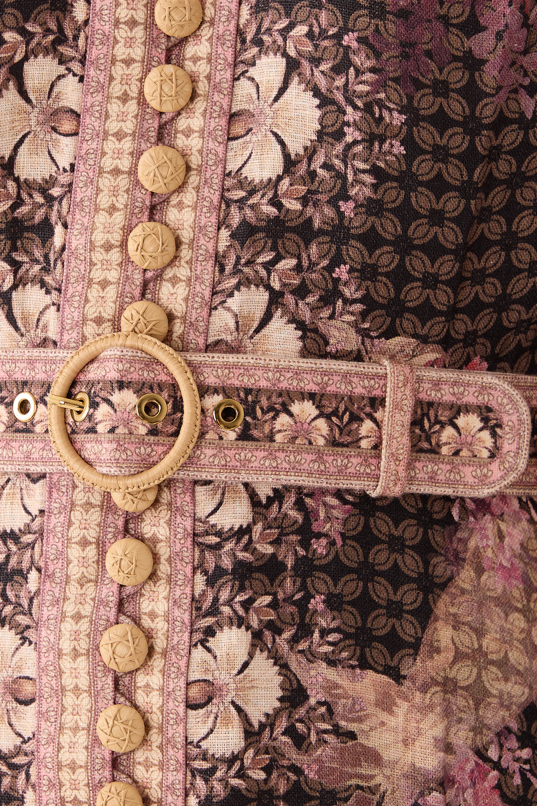 فستان إيلومينيت بأزرار متوسط الطول