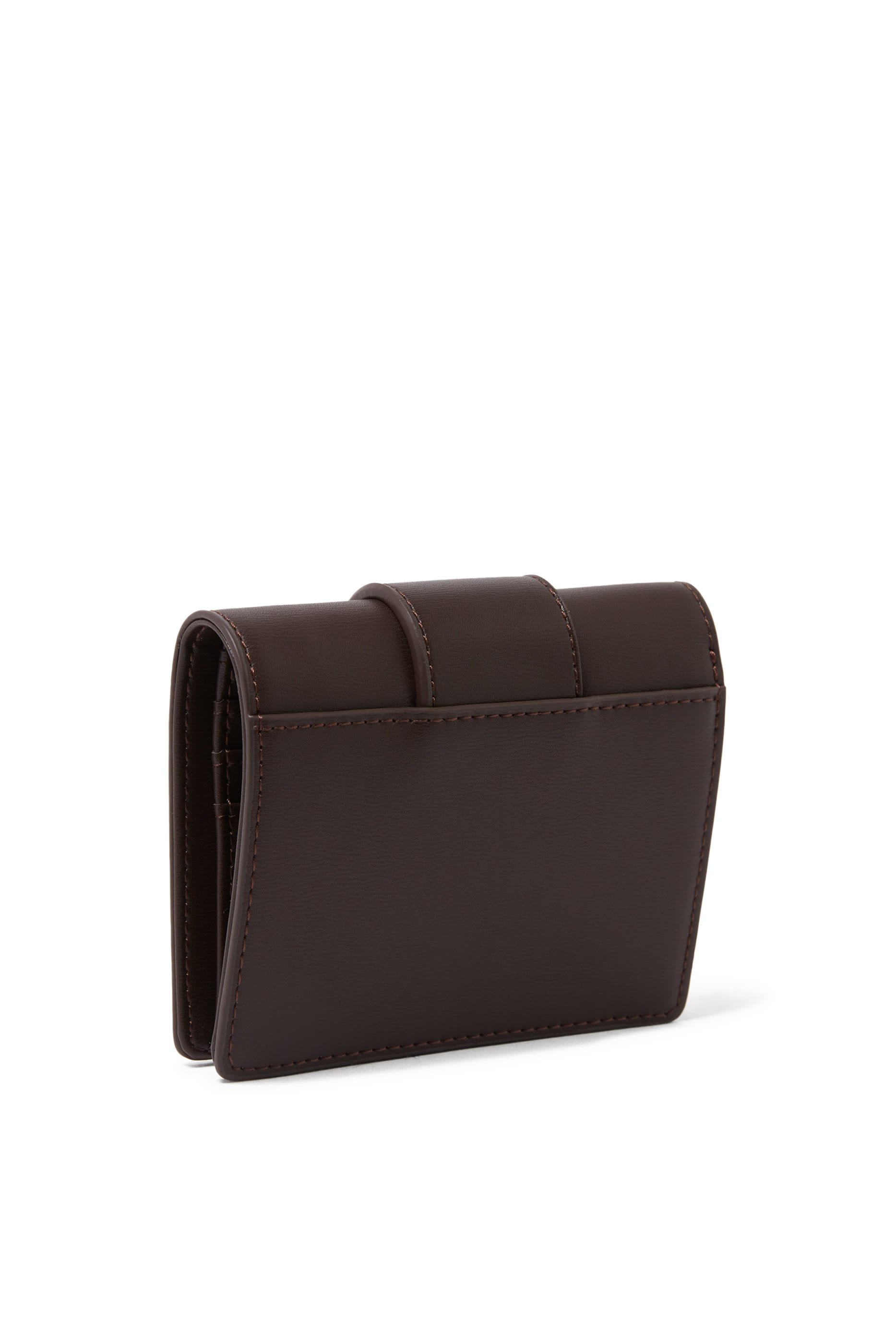 محفظة صغيرة بشعار الماركة