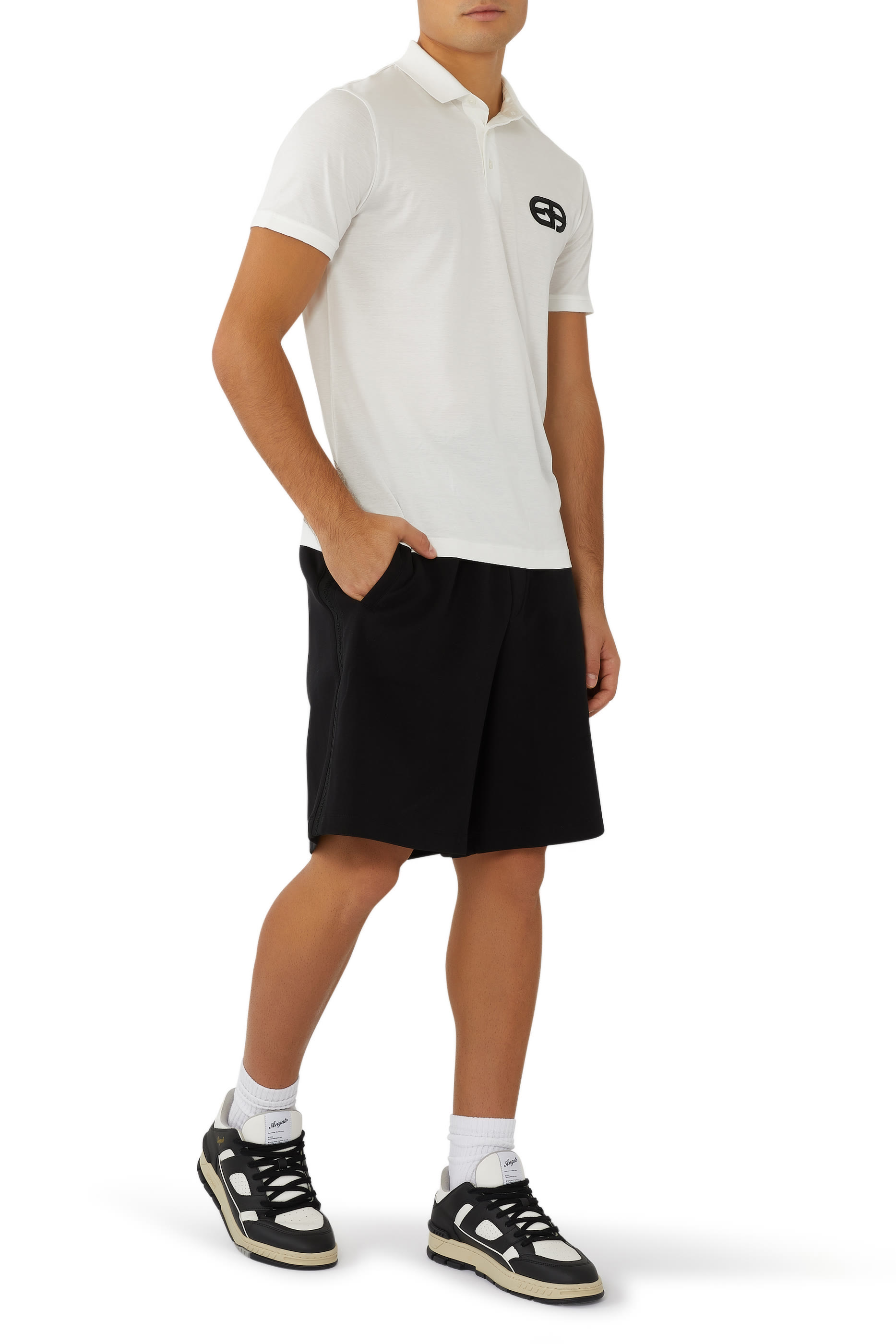 شورت بحزام خصر بشعار الماركة