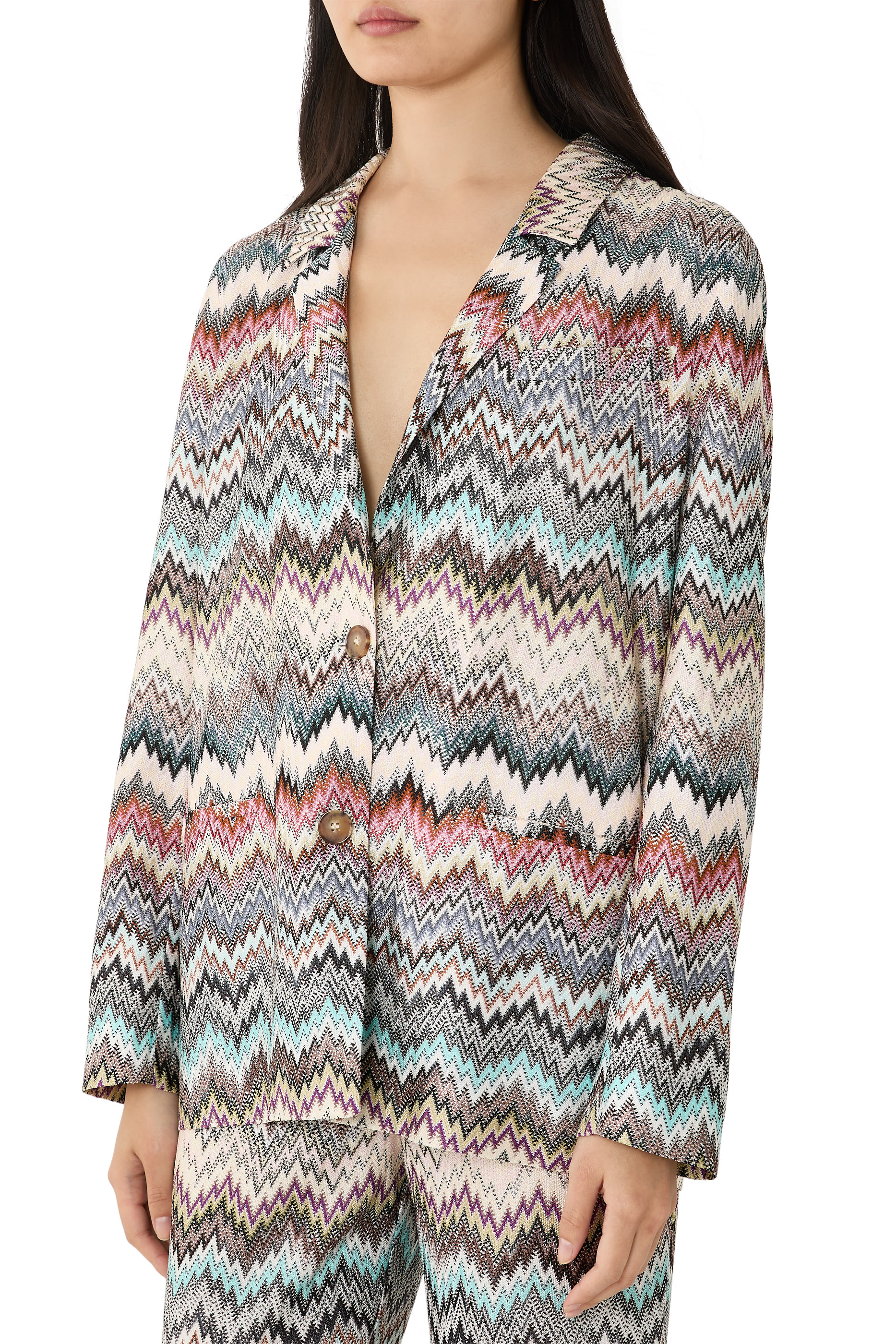 بليزر بصف أزرار للإغلاق ونقشة جلد الأفعى