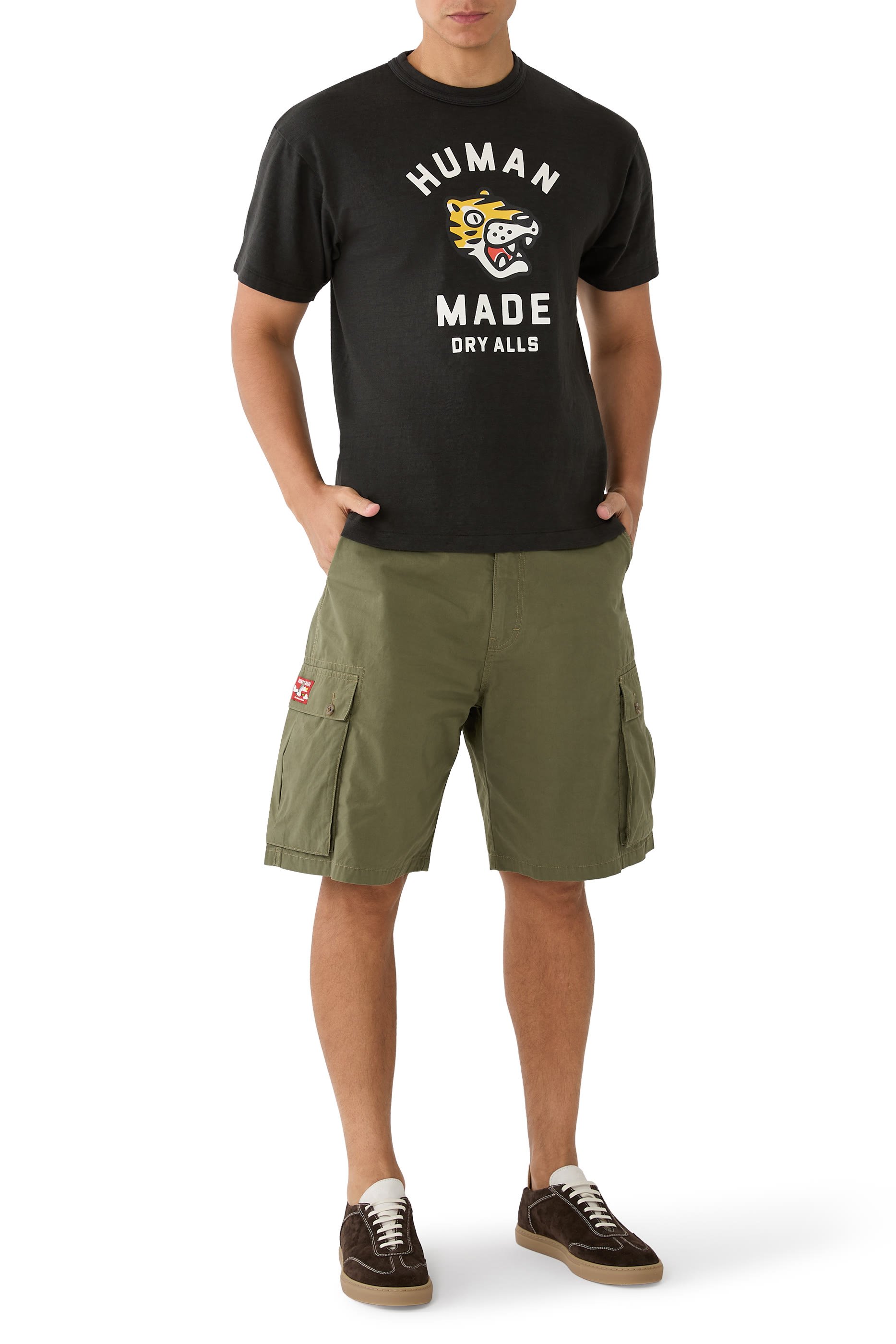 تيشيرت بنقشة غرافيكية