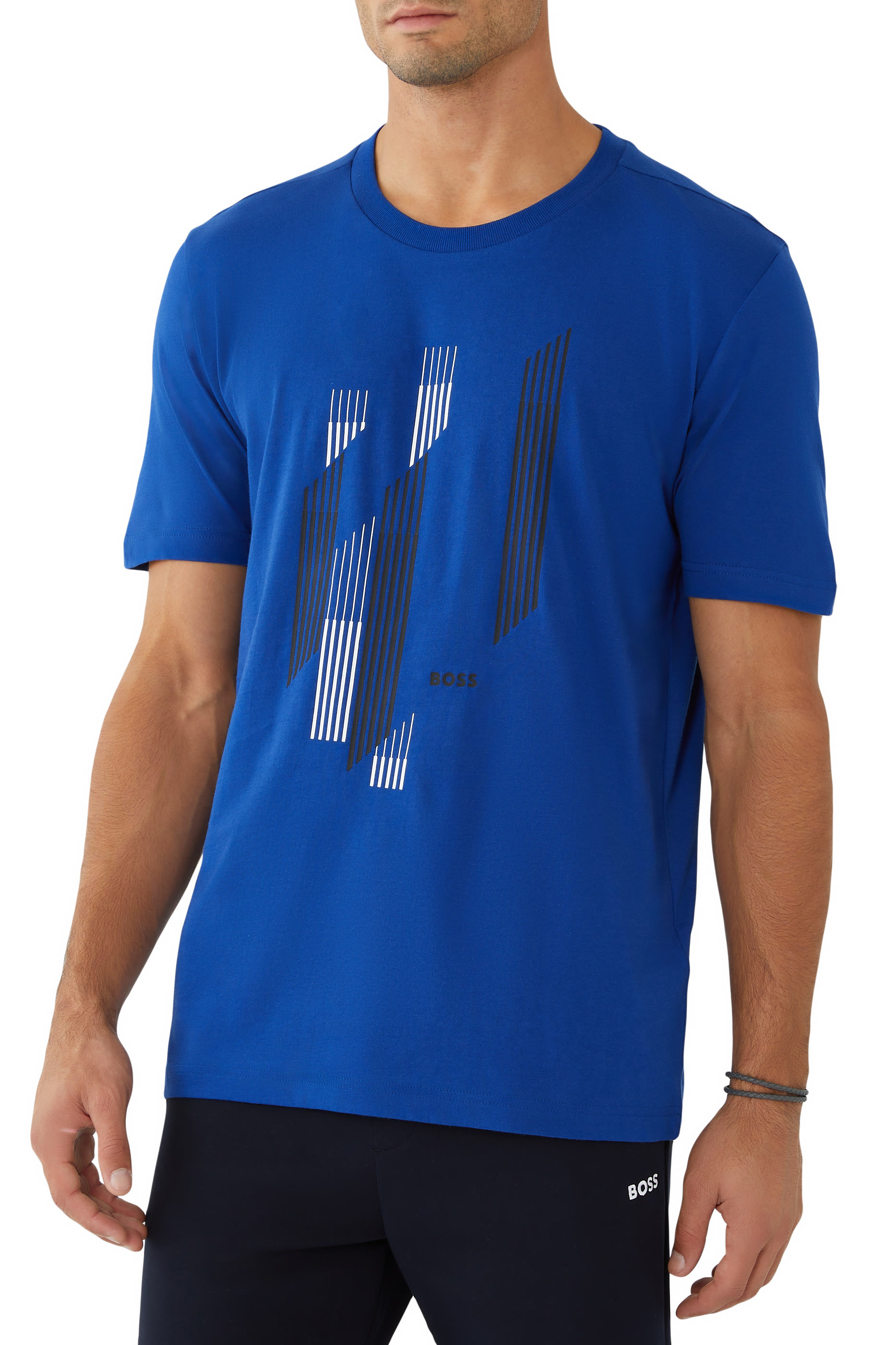 تيشيرت بطبعات شعار الماركة غرافيك