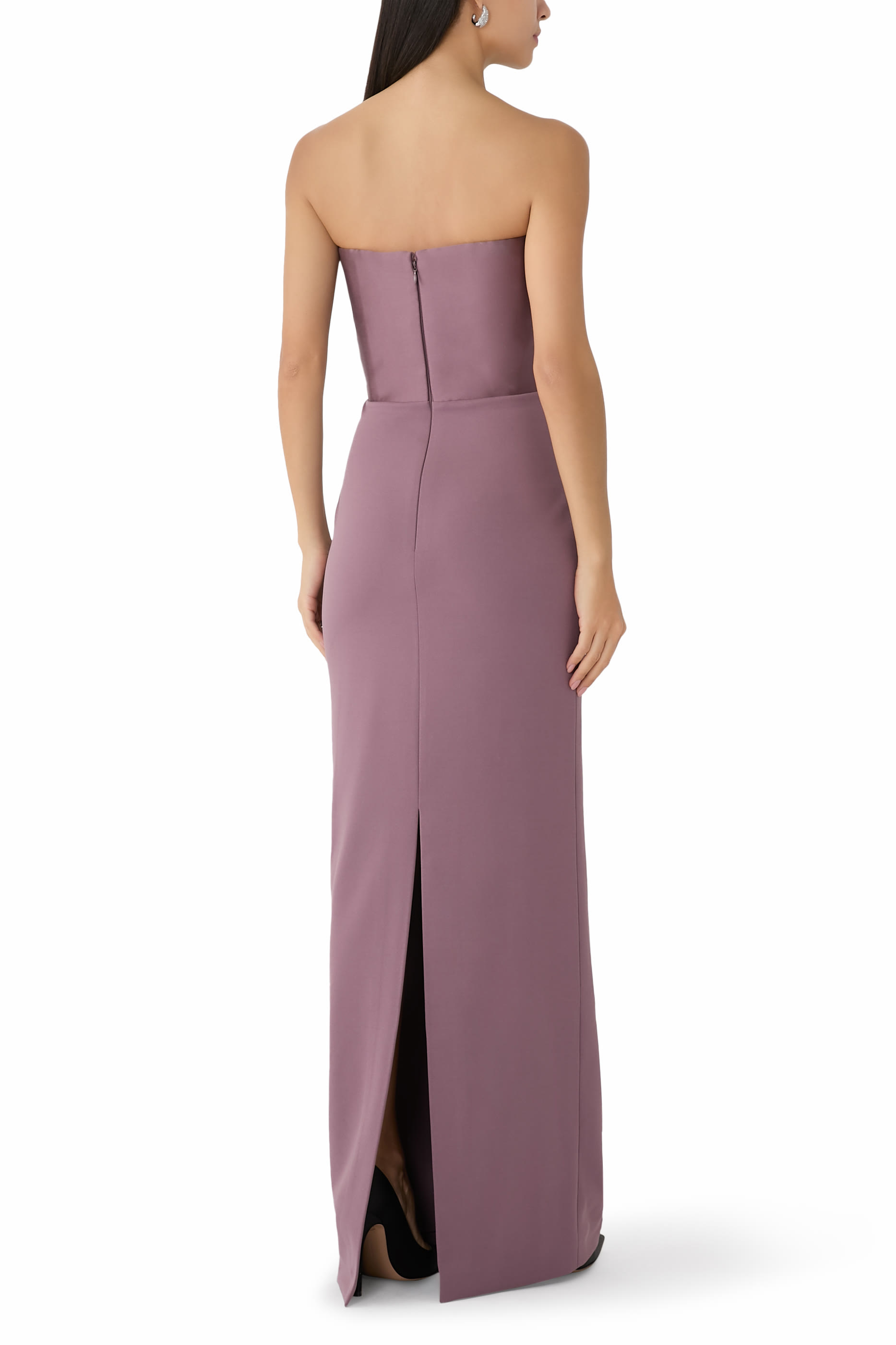 فستان عفراء طويل