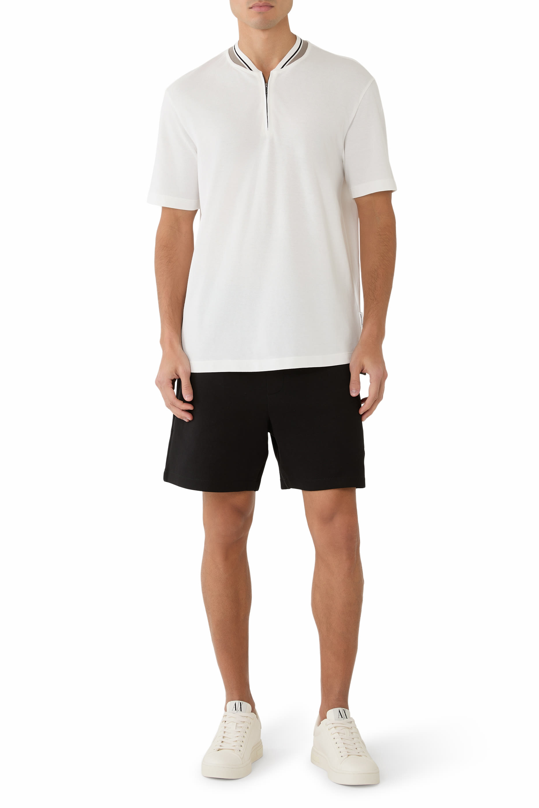 قميص بولو بسحاب قصير مزين بشعار الماركة