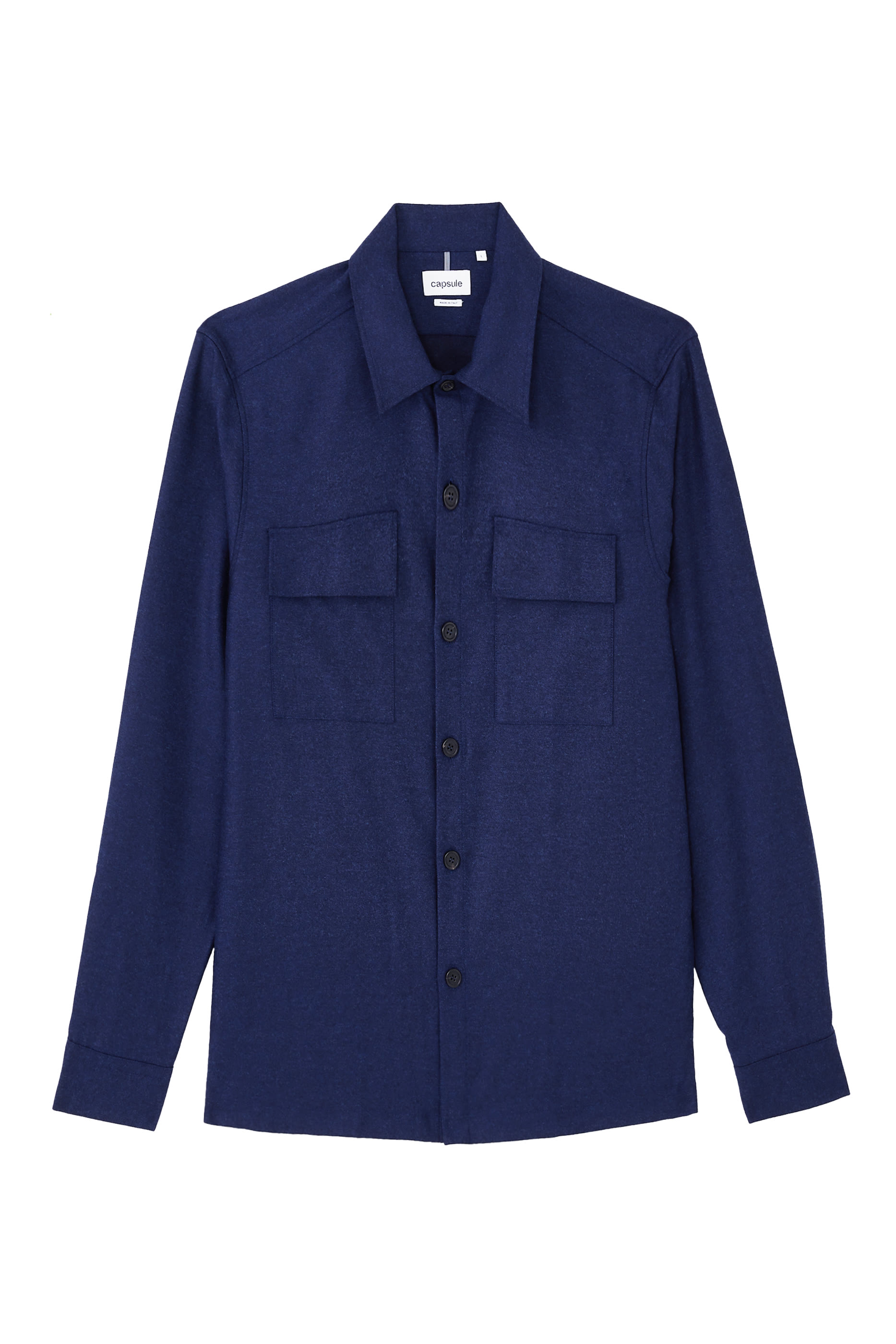 سترة بأكمام طويلة